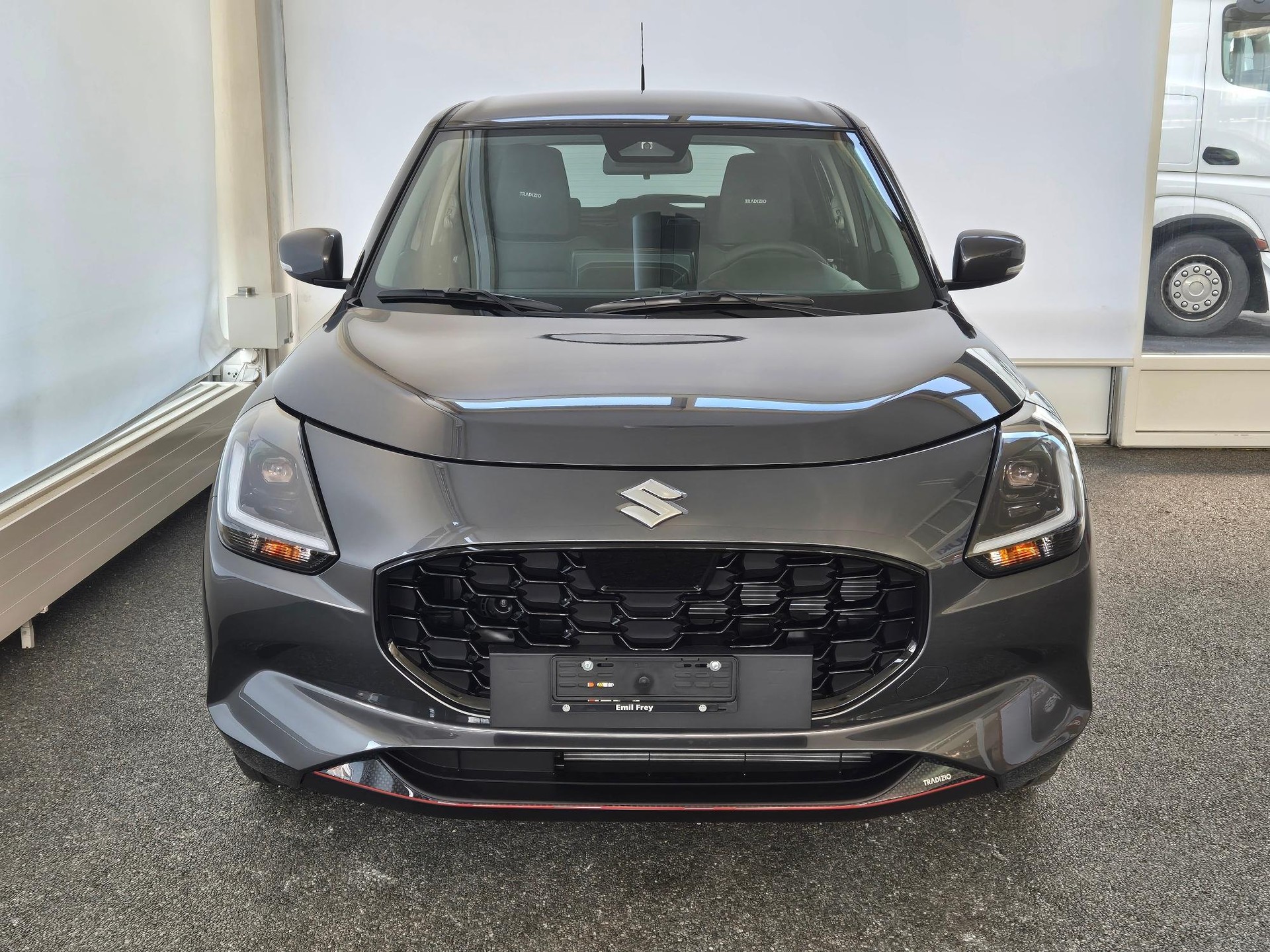 SUZUKI Swift 1.2 Tradizio Top Hybrid 4x4-showroom-element-1