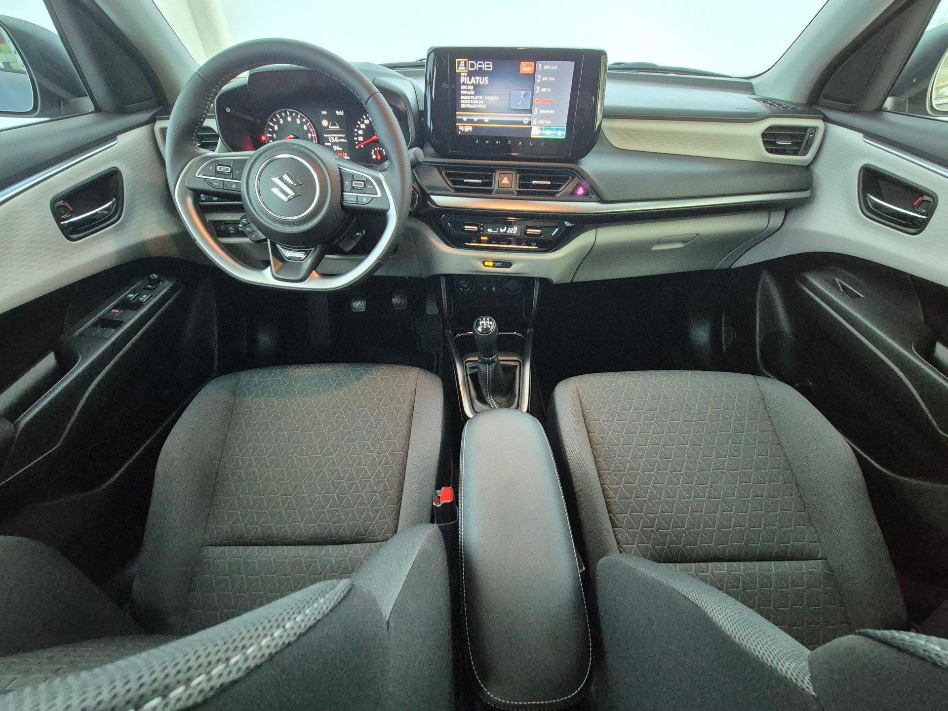 SUZUKI Swift 1.2 Tradizio Top Hybrid 4x4-image-6