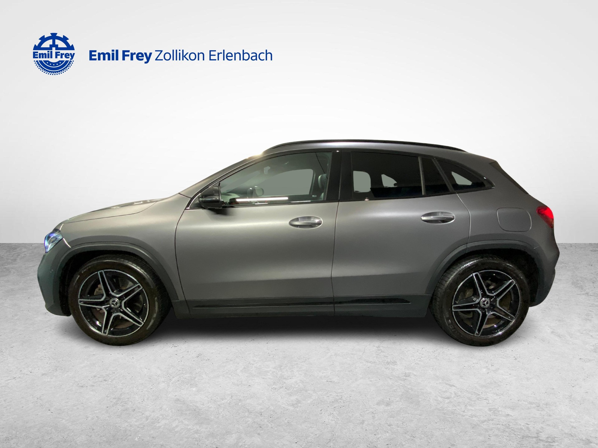 MERCEDES-BENZ GLA 200 AMG Line 4matic-showroom-element-2