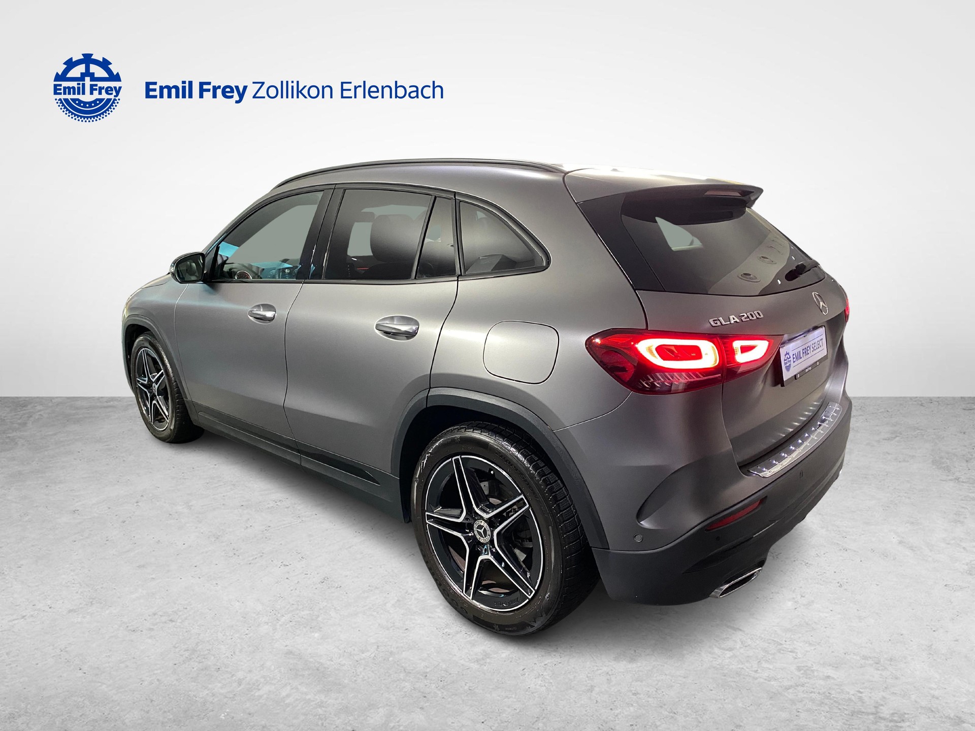 MERCEDES-BENZ GLA 200 AMG Line 4matic-showroom-element-3