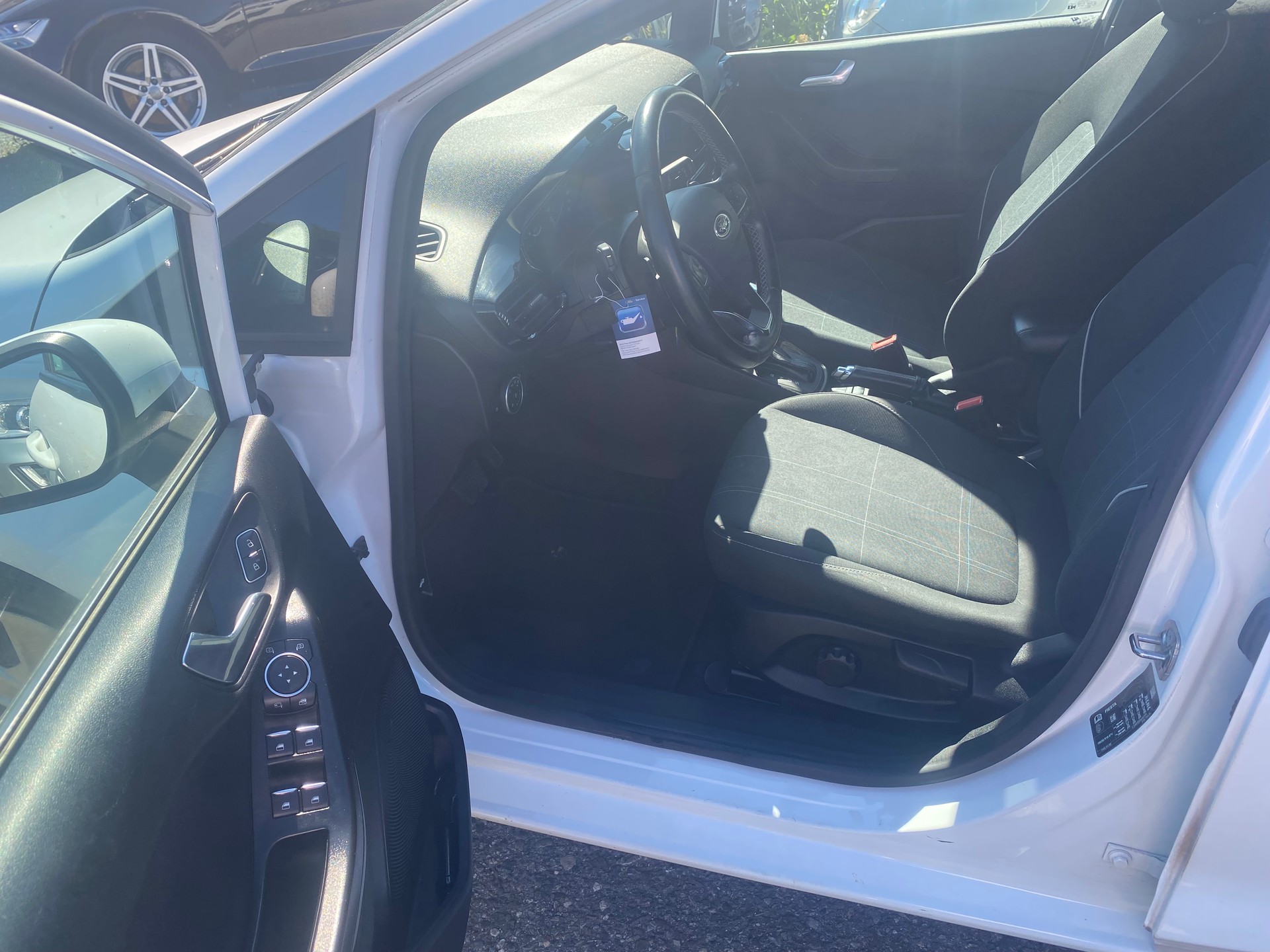 FORD Fiesta 1.0 SCTi Business Automat-image-6
