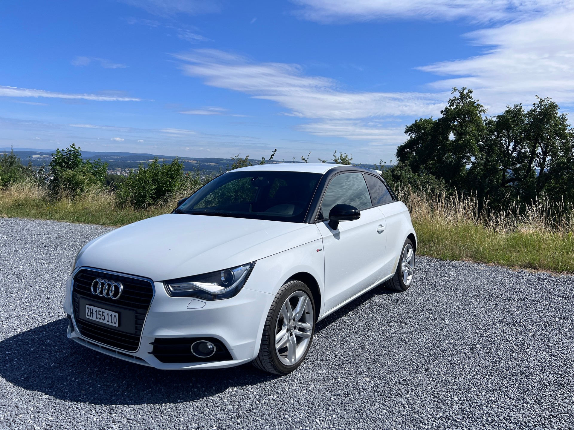 AUDI Audi A1 S line 1.4 TFSI, 122 PS, frisch ab MFK, aus 1. Hand-image-0