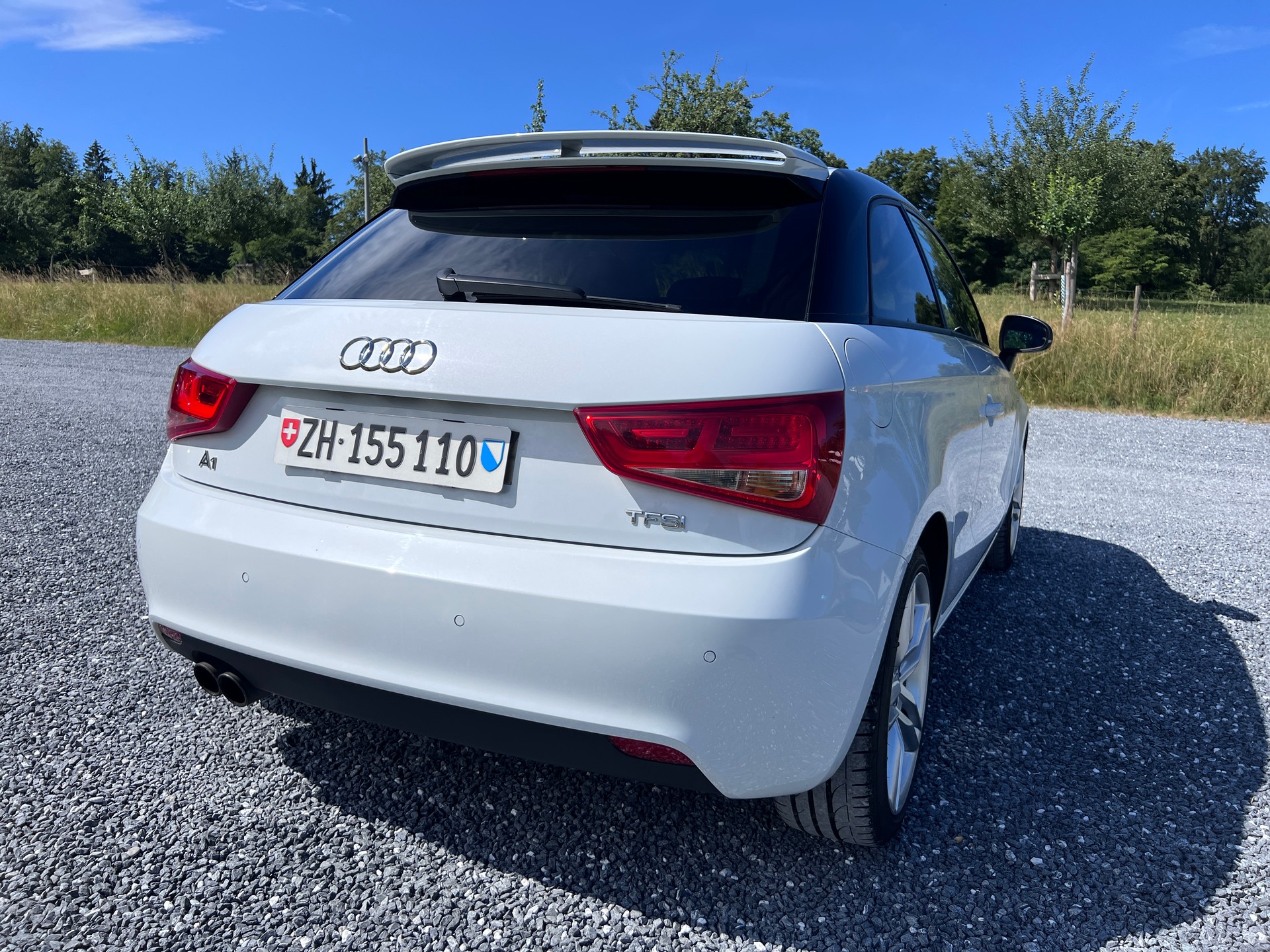 AUDI Audi A1 S line 1.4 TFSI, 122 PS, frisch ab MFK, aus 1. Hand-image-1