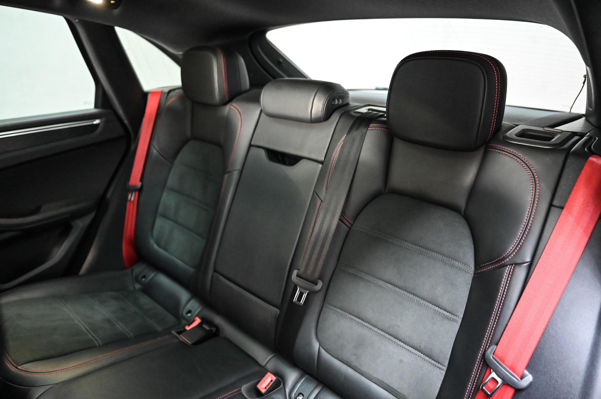 PORSCHE Macan 2.9 V6 GTS-image-29