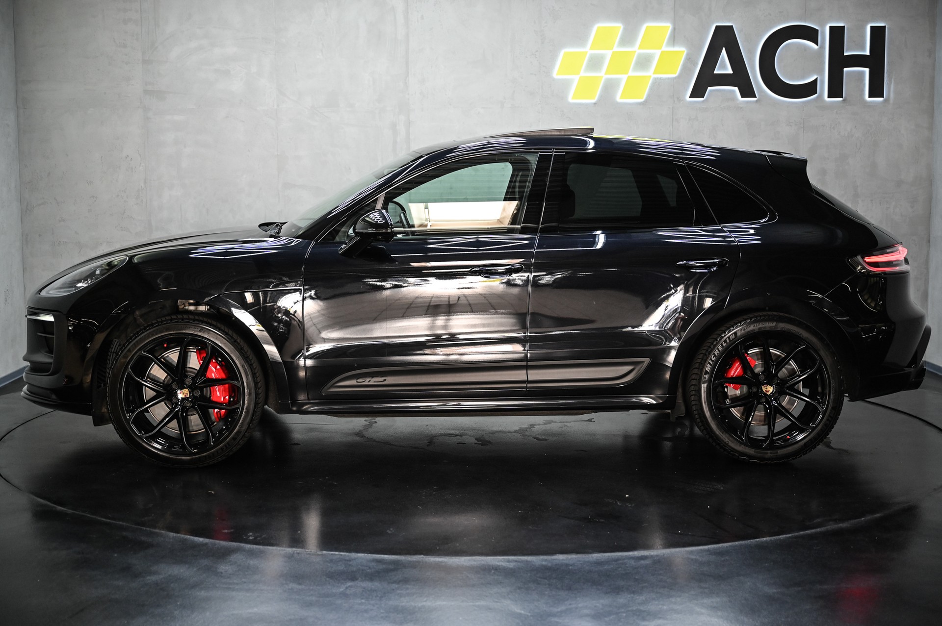 PORSCHE Macan 2.9 V6 GTS-image-12