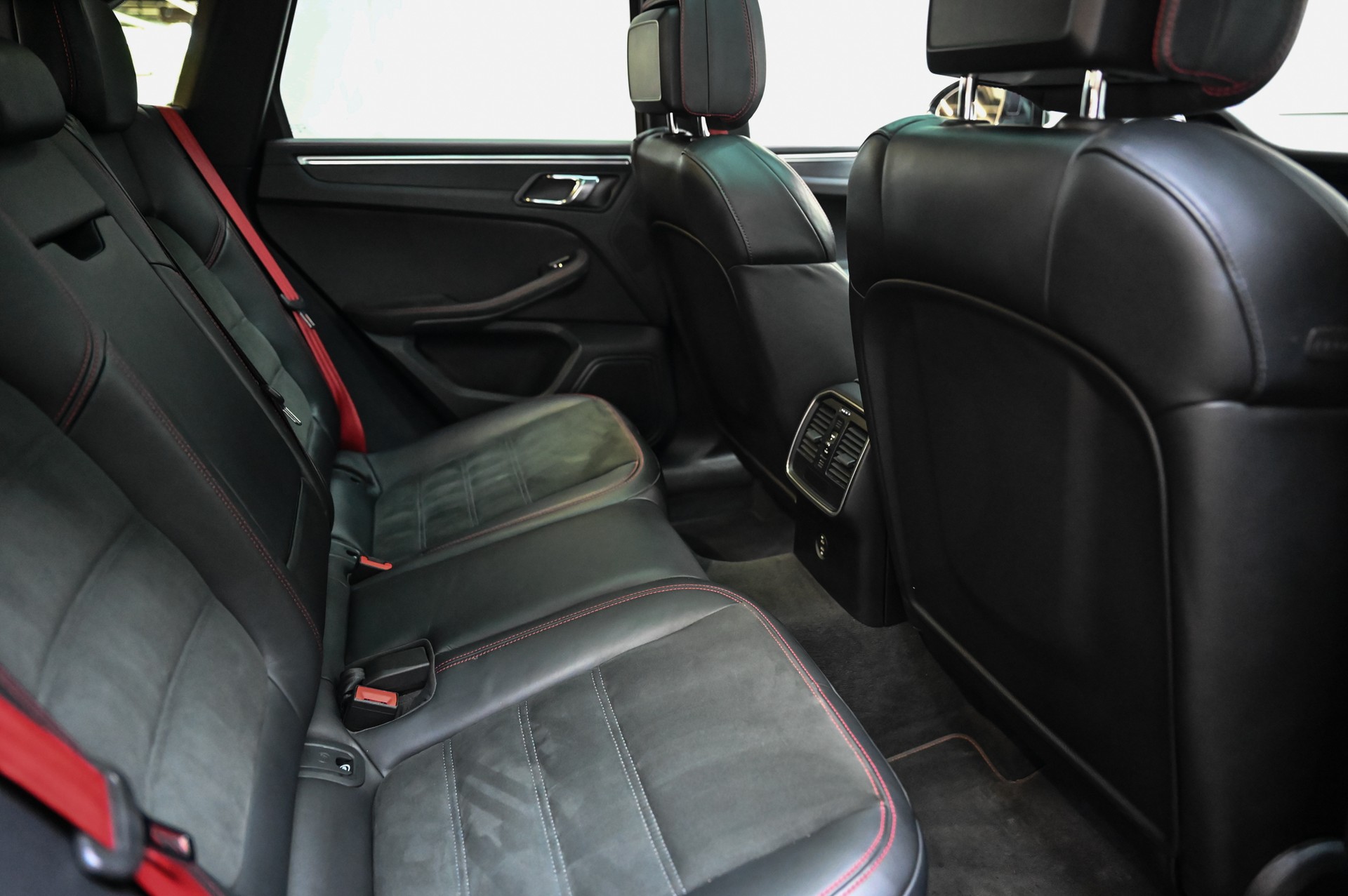 PORSCHE Macan 2.9 V6 GTS-image-22