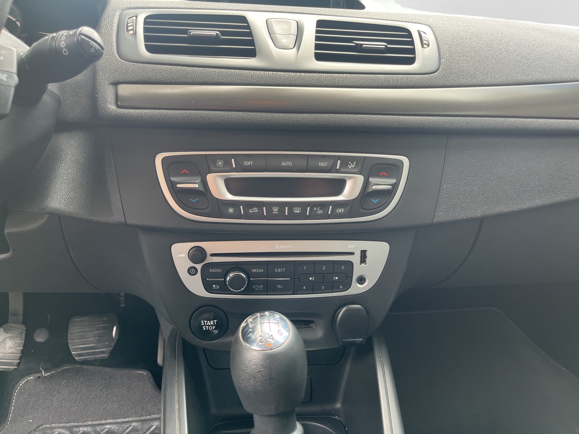 RENAULT Mégane Grandtour 1.5 dCi Expression S/S-image-18
