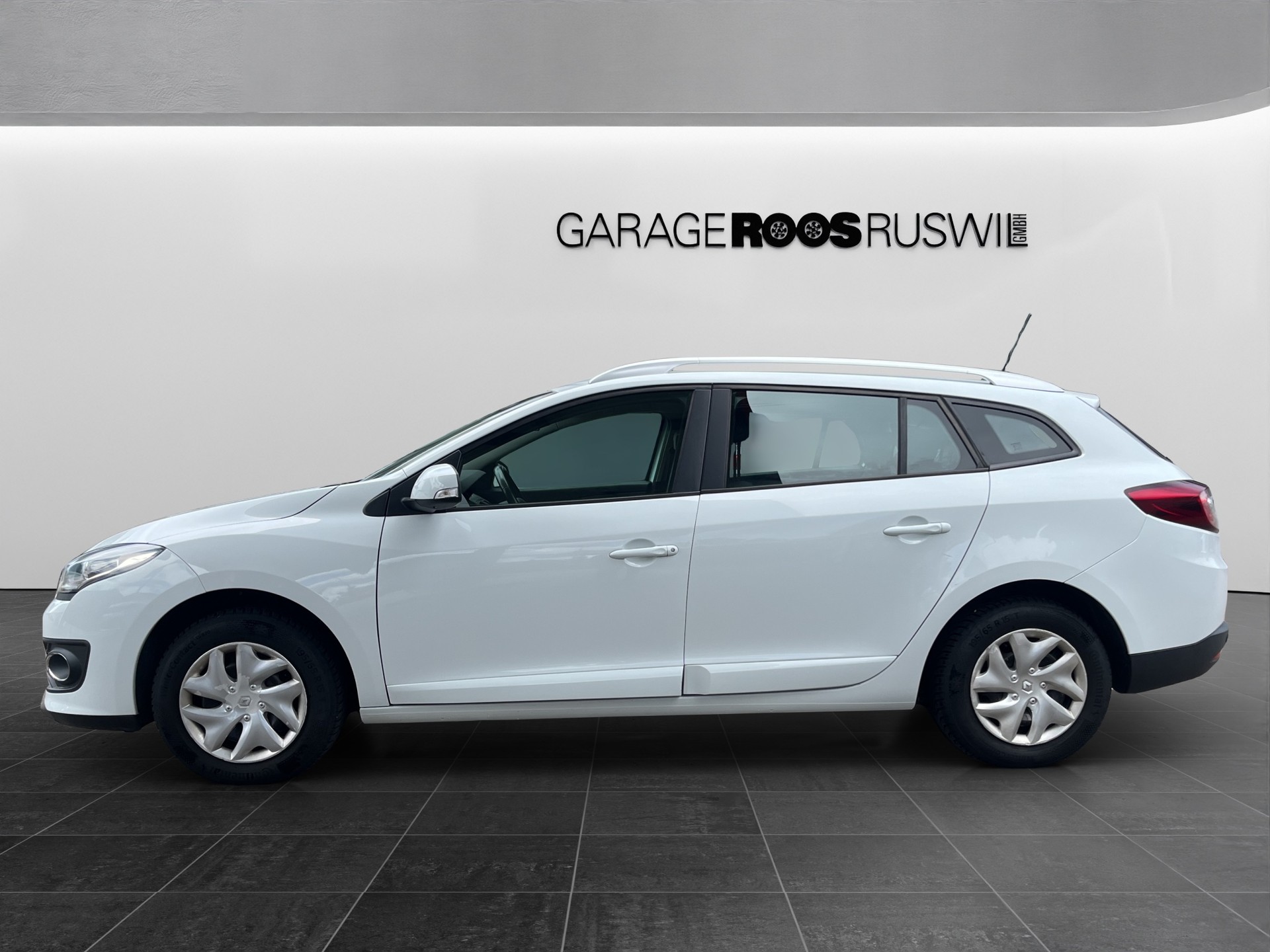 RENAULT Mégane Grandtour 1.5 dCi Expression S/S-image-3