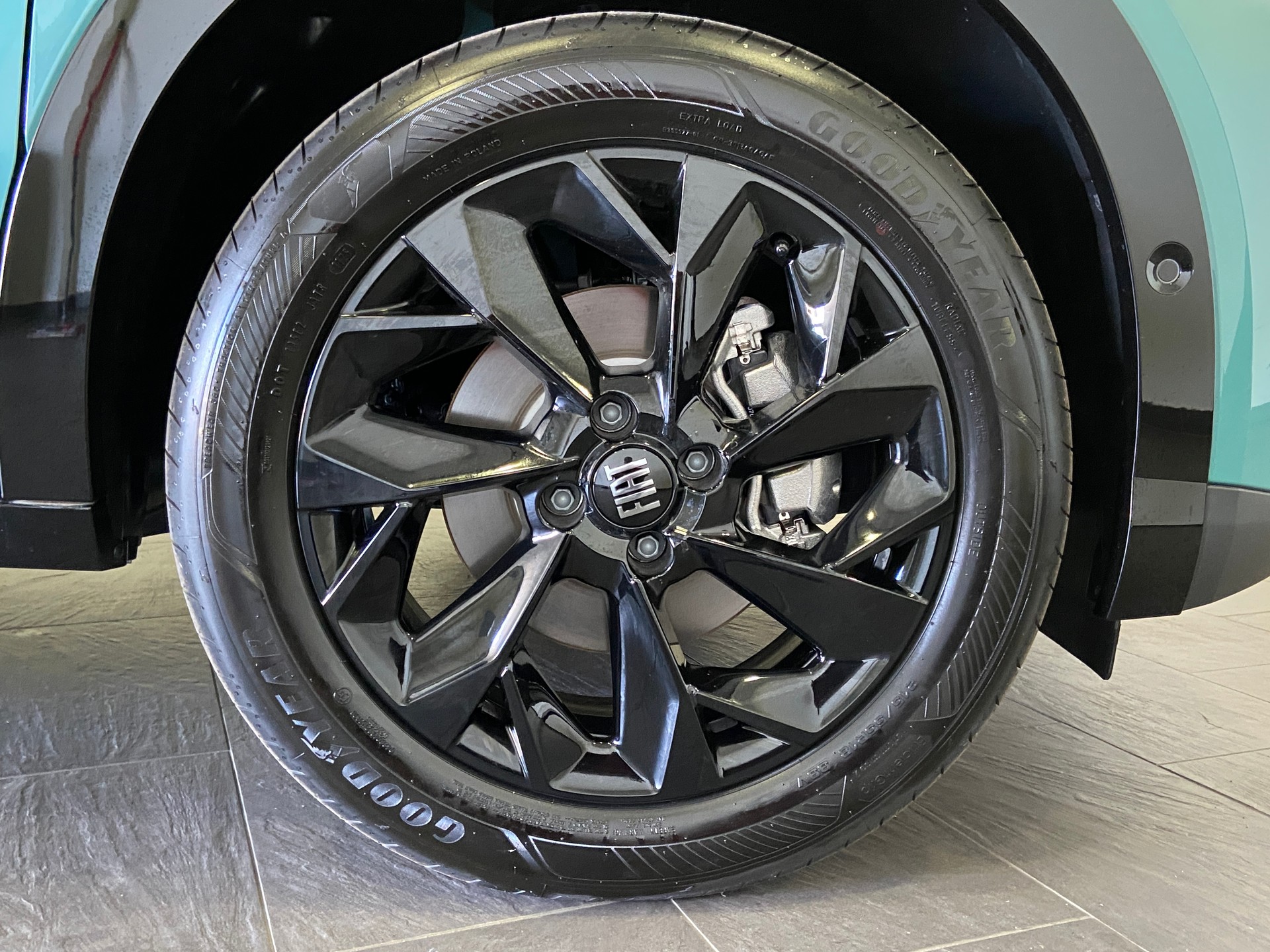FIAT 600h Mild Hybrid Sport 145PS-image-3
