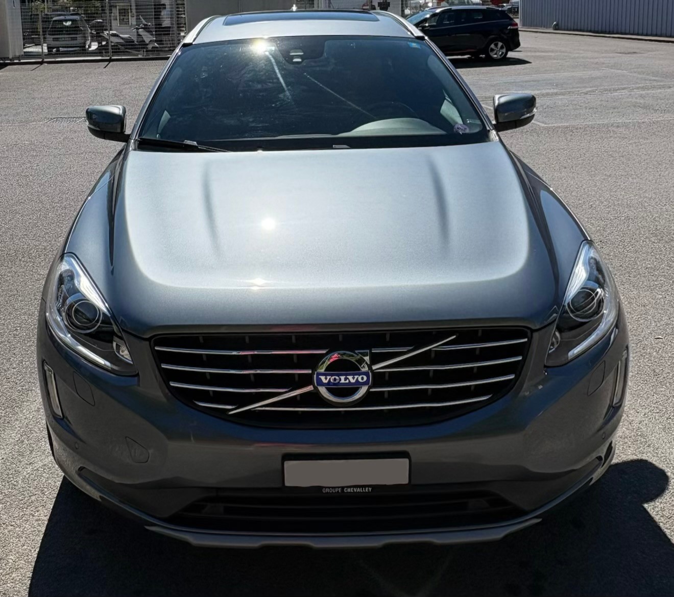 VOLVO D4 AWD Summum S/S-image-3