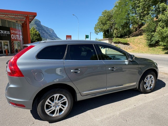 VOLVO 2.4 D4 Summum AWD S/S-image-1