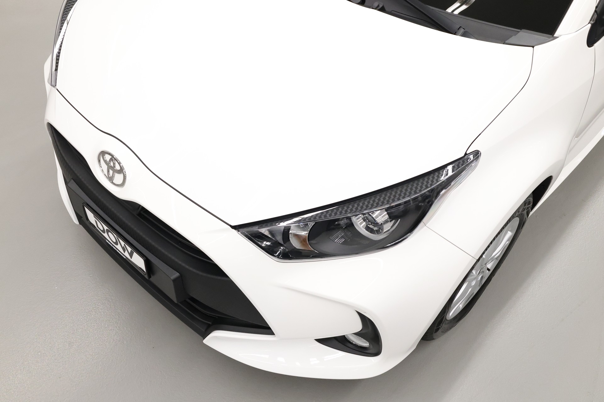 TOYOTA Yaris 1.5 Active Drive e-CVT-image-8