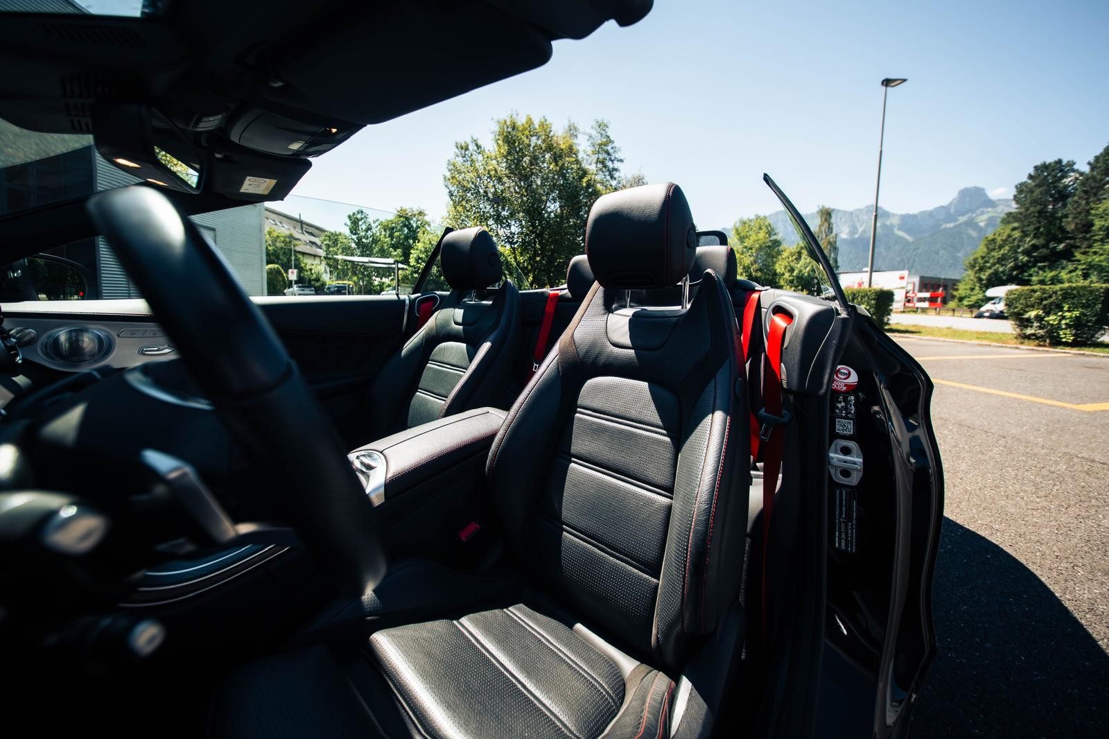 MERCEDES-BENZ C 43 AMG 4matic-image-4