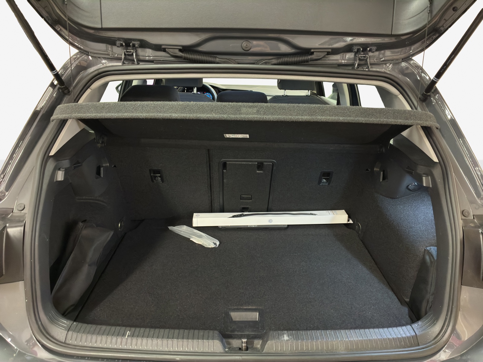 VW Golf 1.5 eTSI mHEV ACT Style DSG-image-12