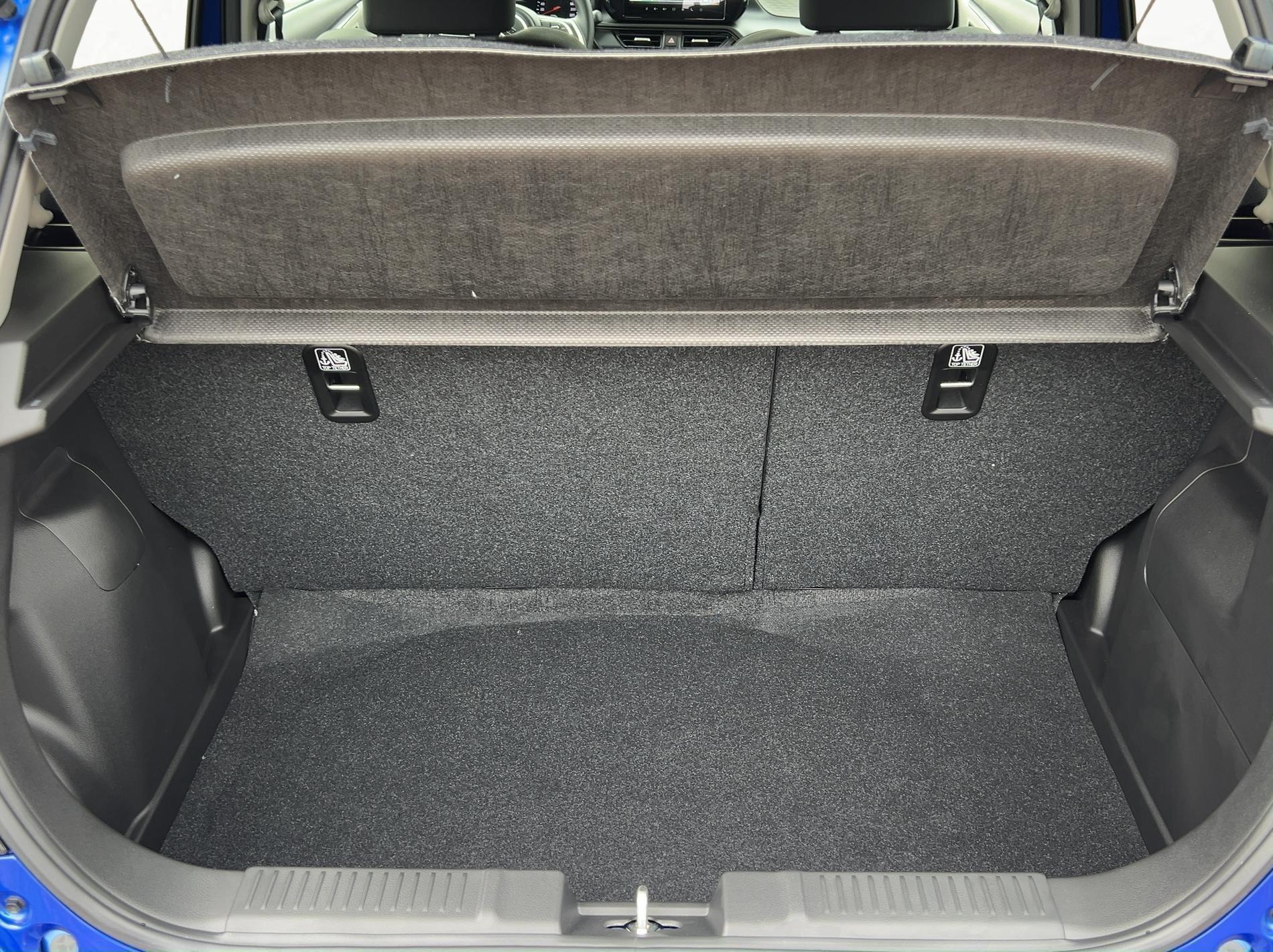 SUZUKI Swift 1.2 Compact Top Hybrid-image-9