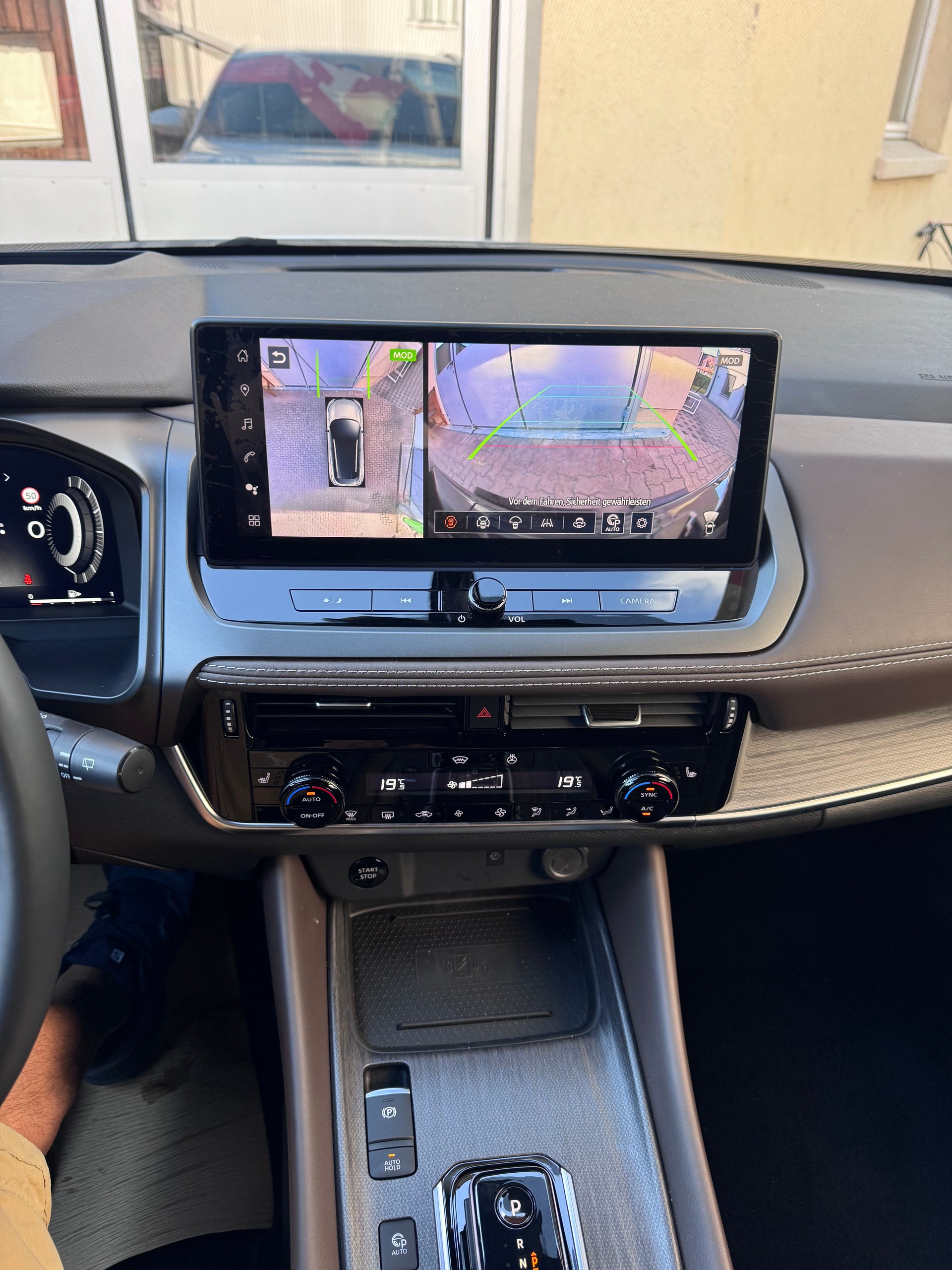NISSAN Qashqai 1.5 VC-T e-Power Tekna-image-11
