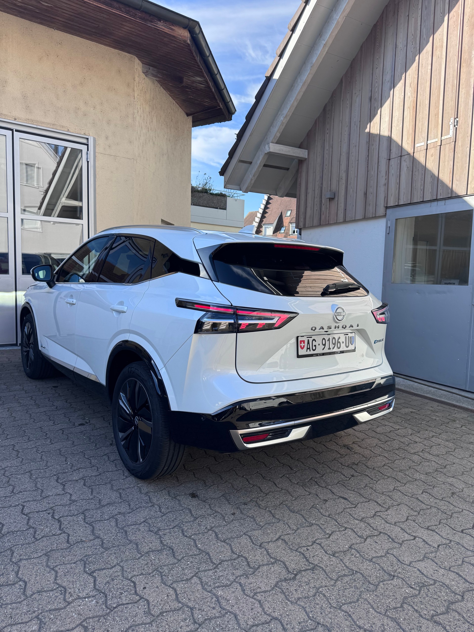 NISSAN Qashqai 1.5 VC-T e-Power Tekna-image-4