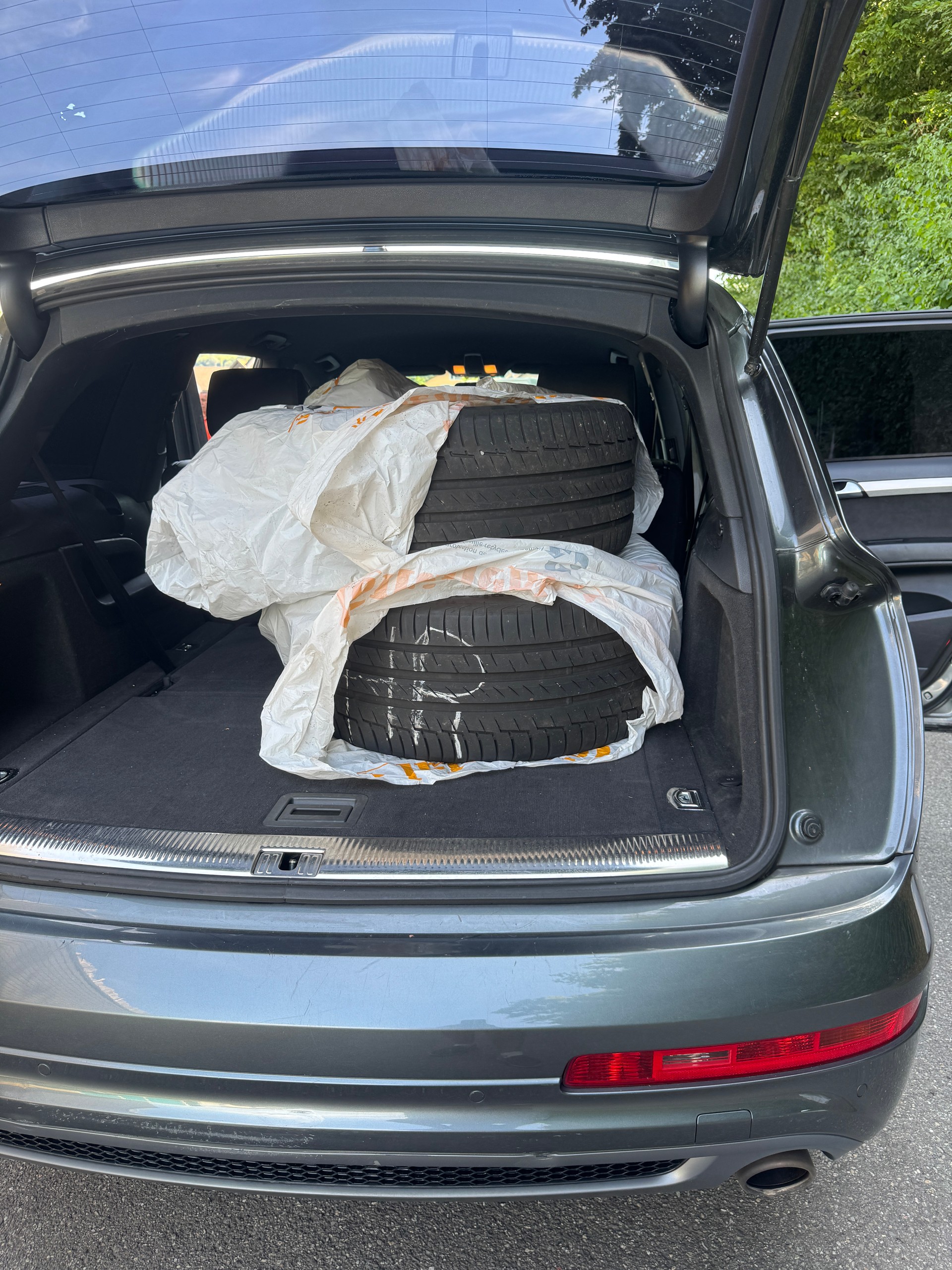 AUDI Q7 3.0 TDI quattro tiptronic-image-14
