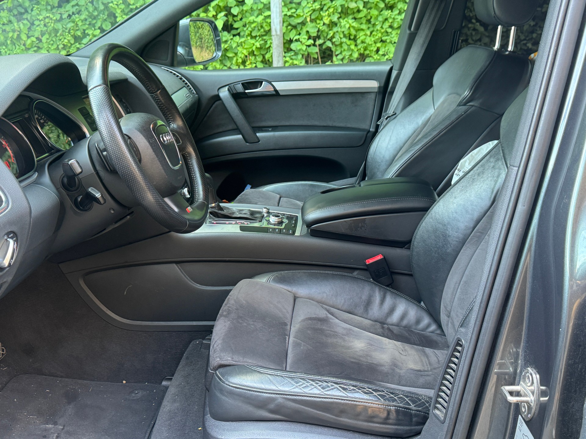 AUDI Q7 3.0 TDI quattro tiptronic-image-6