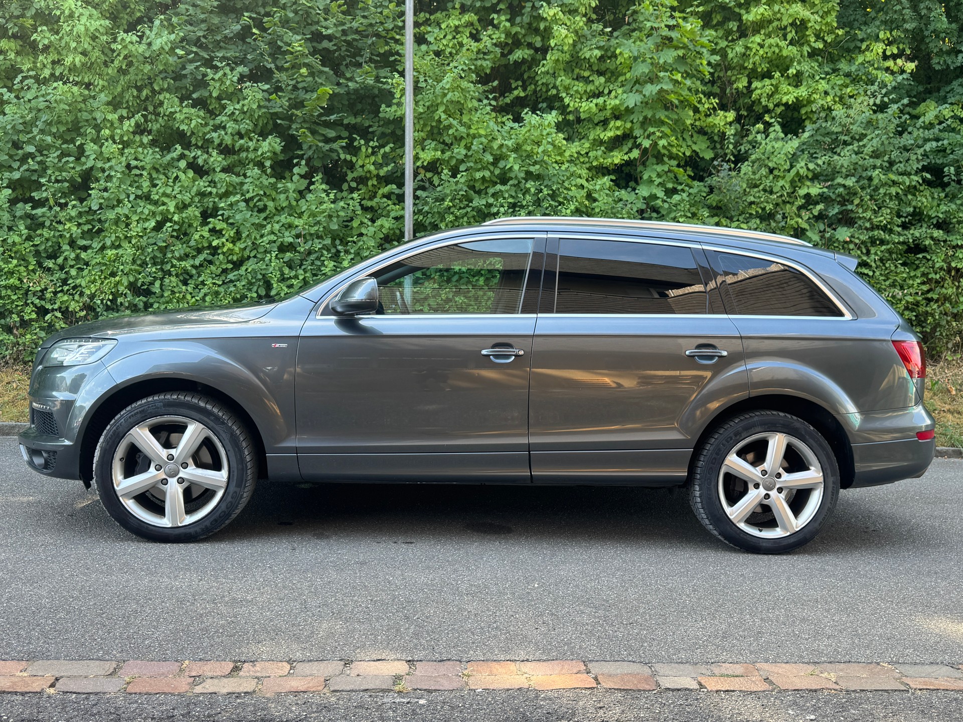 AUDI Q7 3.0 TDI quattro tiptronic-image-3