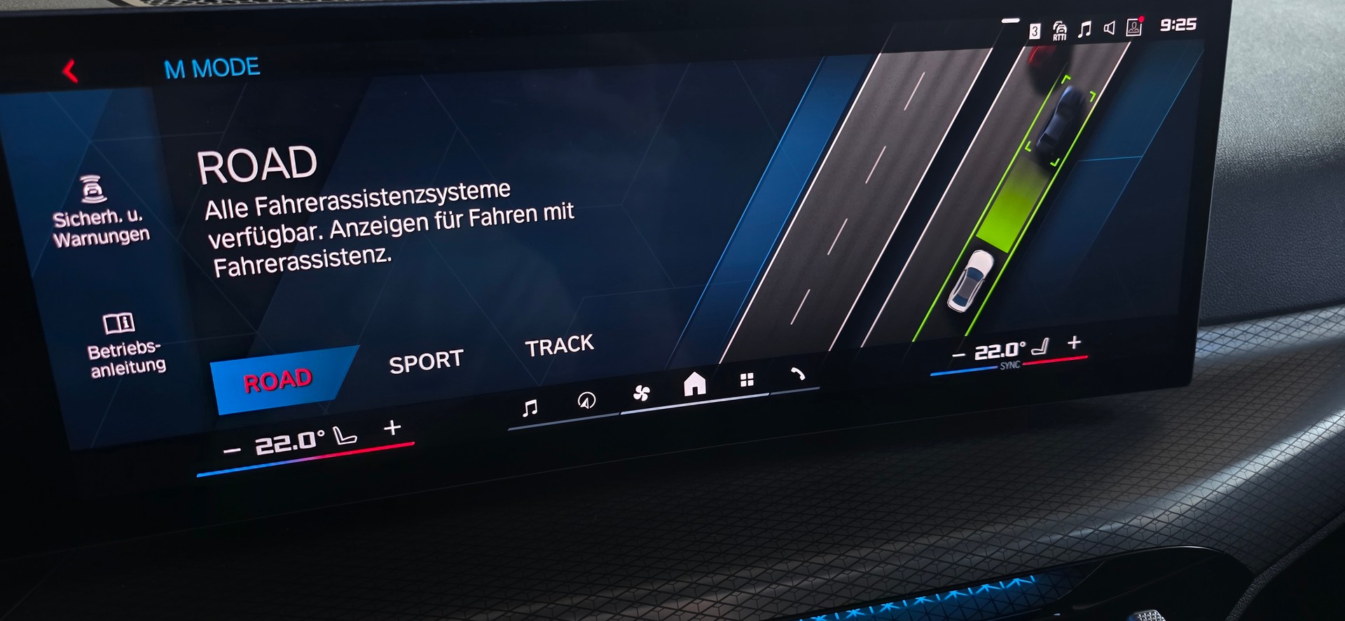BMW M3 Competition *Panoramadach* 360°Kamera*Garantie bis 04.06.2028*-image-15