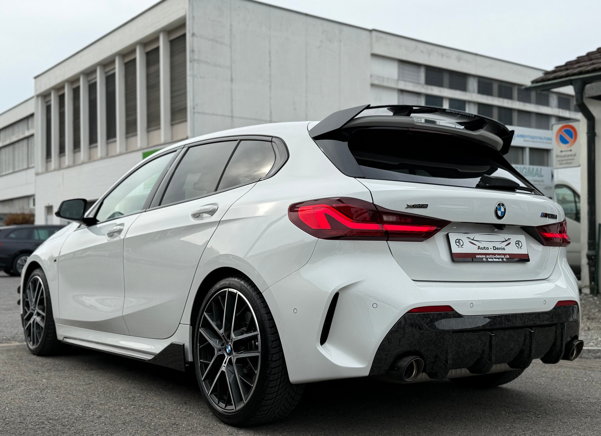 BMW M135i xDrive-image-6