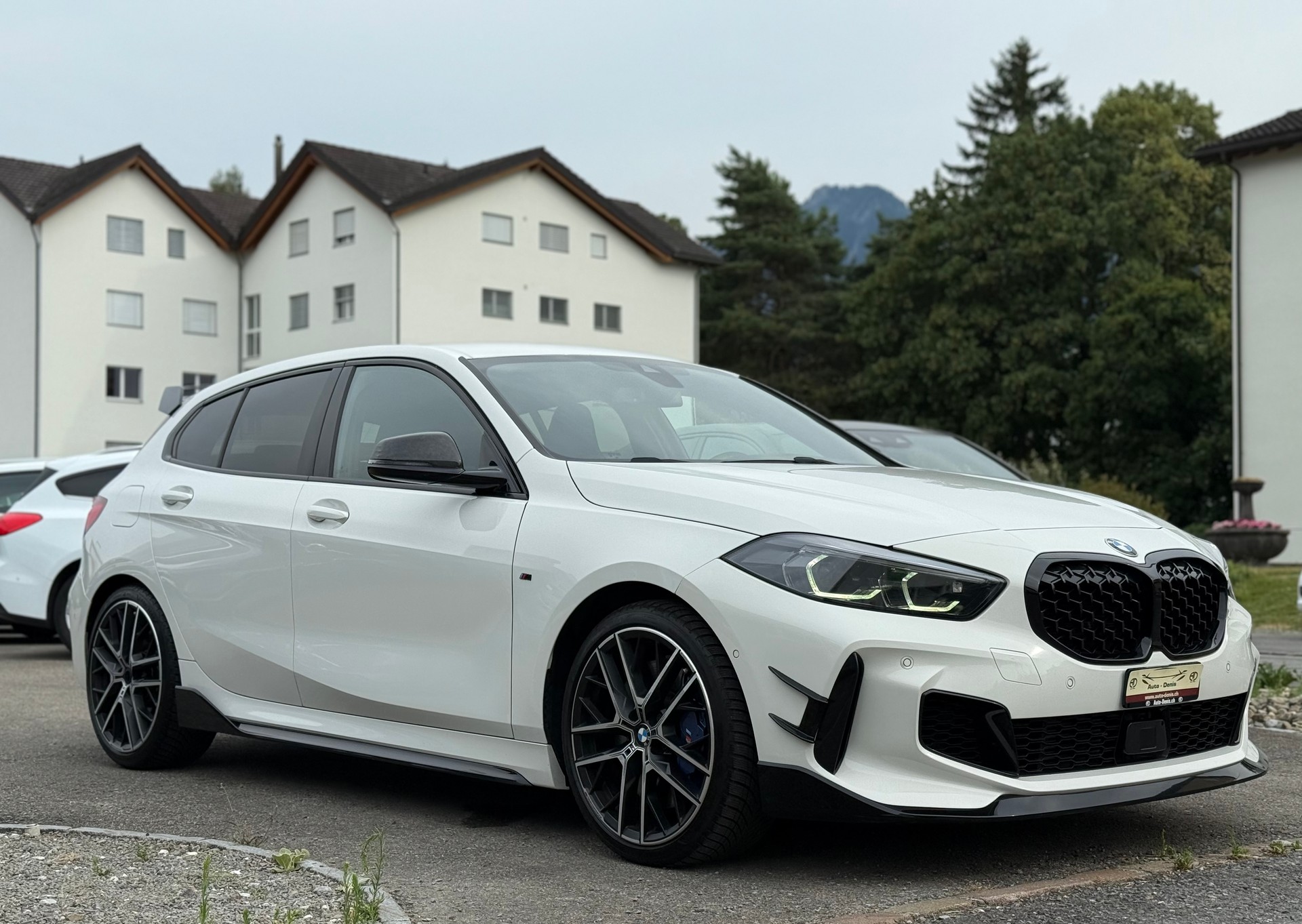 BMW M135i xDrive-image-3