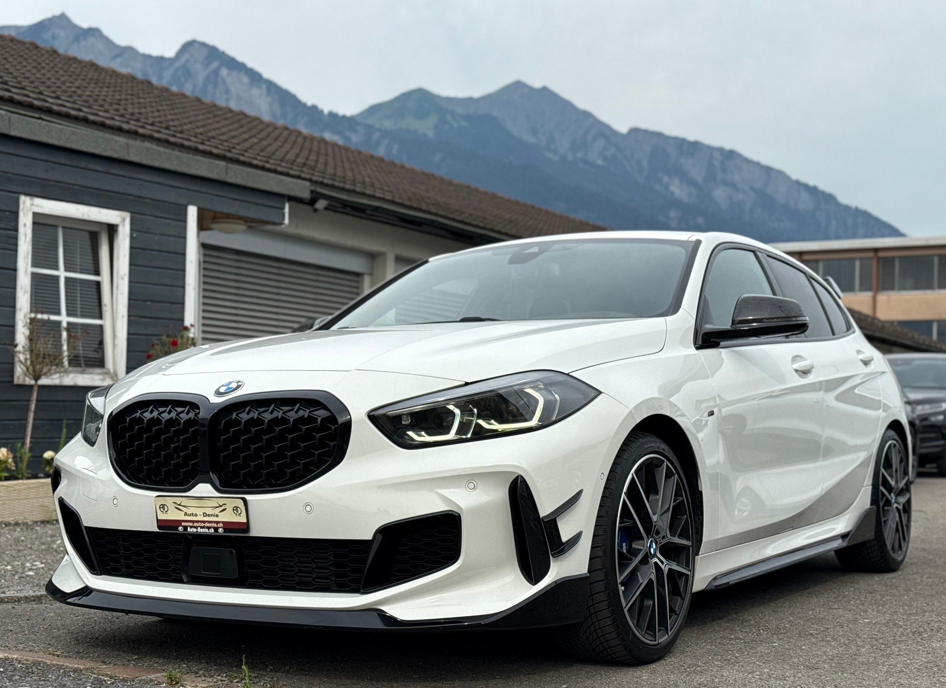 BMW M135i xDrive-image-1