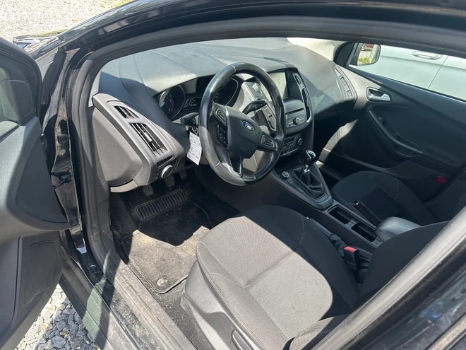 FORD Focus 1.5 TDCi Titanium X-image-13
