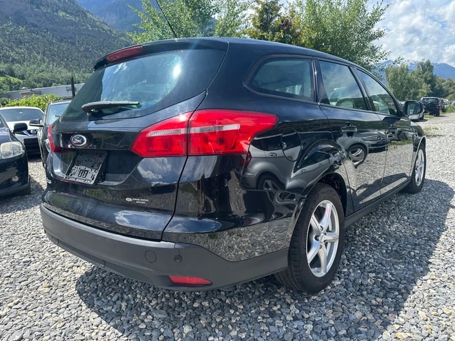 FORD Focus 1.5 TDCi Titanium X-image-6
