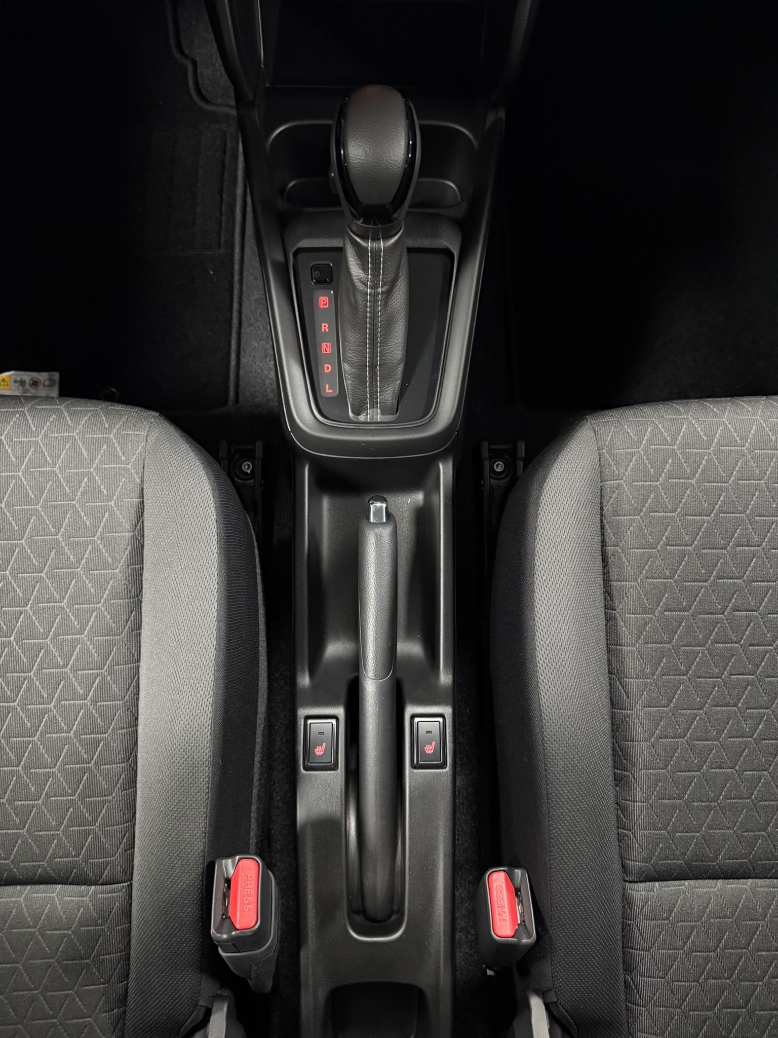 SUZUKI Swift 1.2 Sakura Hybrid CVT-image-21