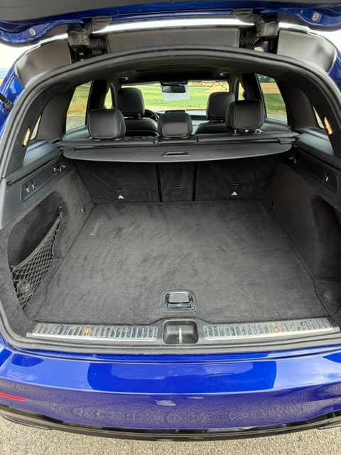 MERCEDES-BENZ GLC 250 d AMG Line 4Matic 9G-Tronic-image-10