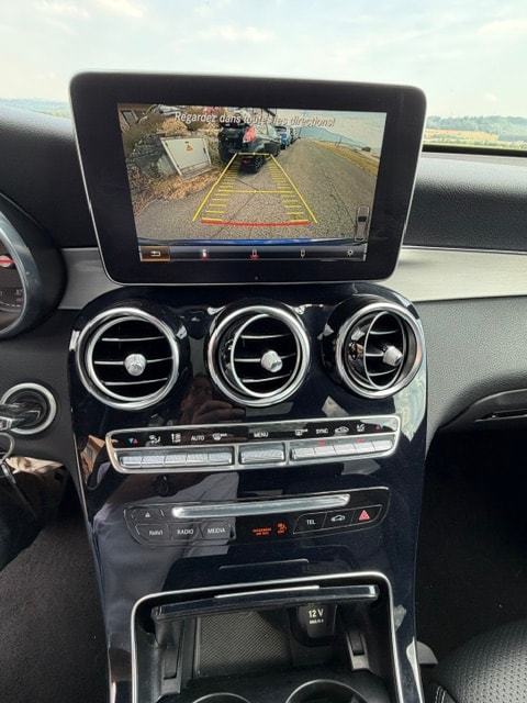 MERCEDES-BENZ GLC 250 d AMG Line 4Matic 9G-Tronic-image-13