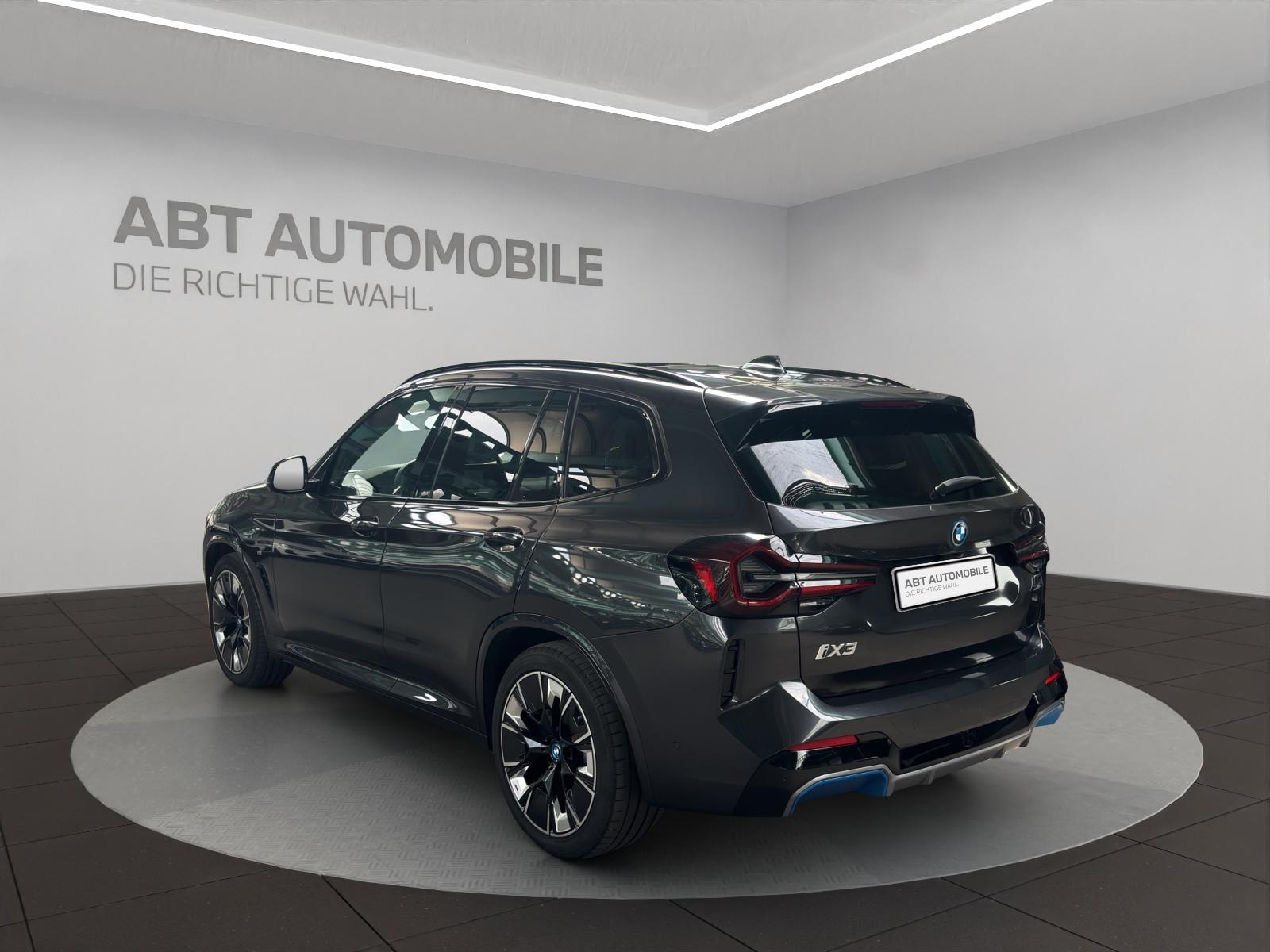 BMW iX3 E-Motor-showroom-element-3