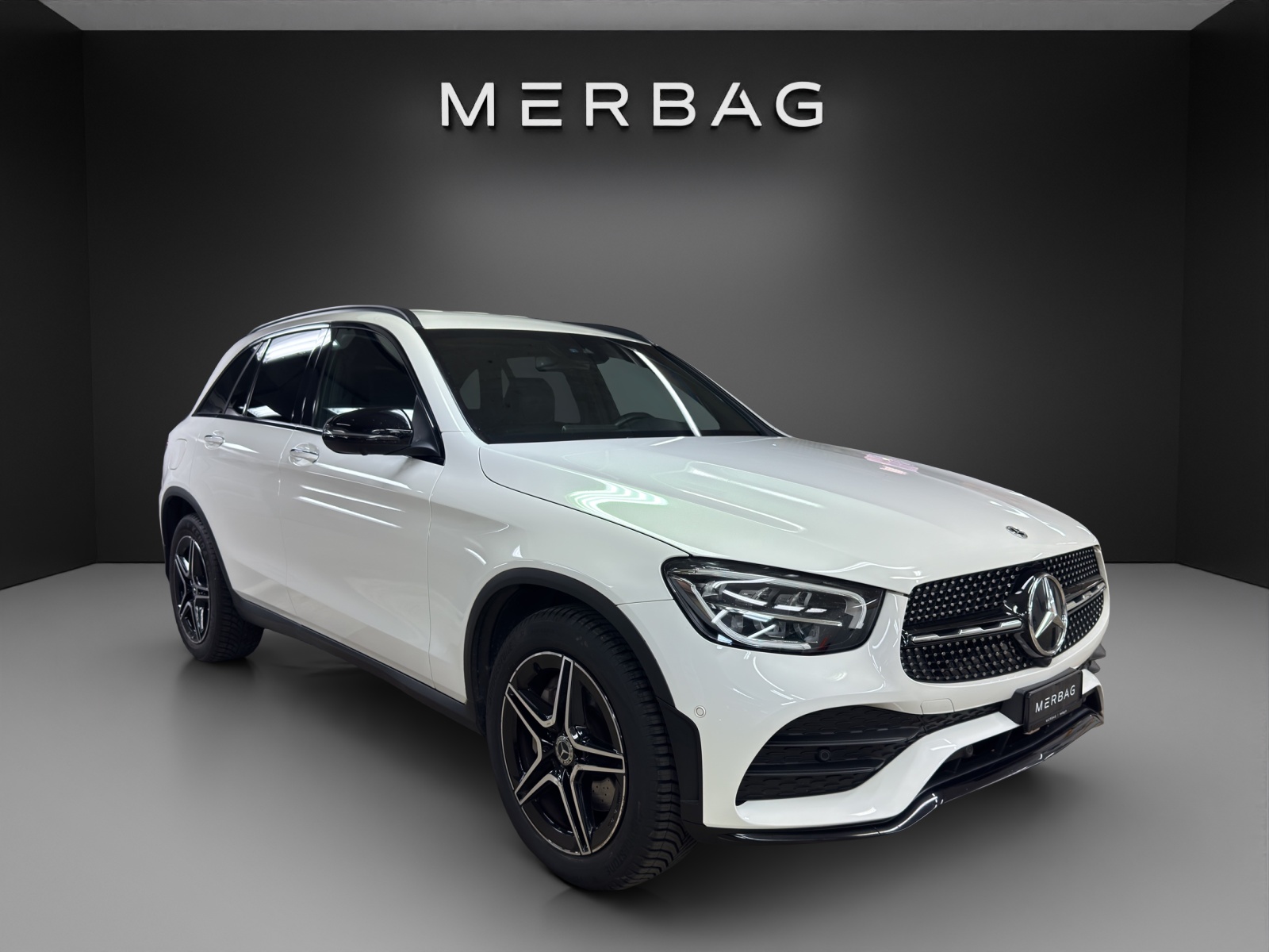 MERCEDES-BENZ GLC 220 d AMG Line 4Matic-image-5