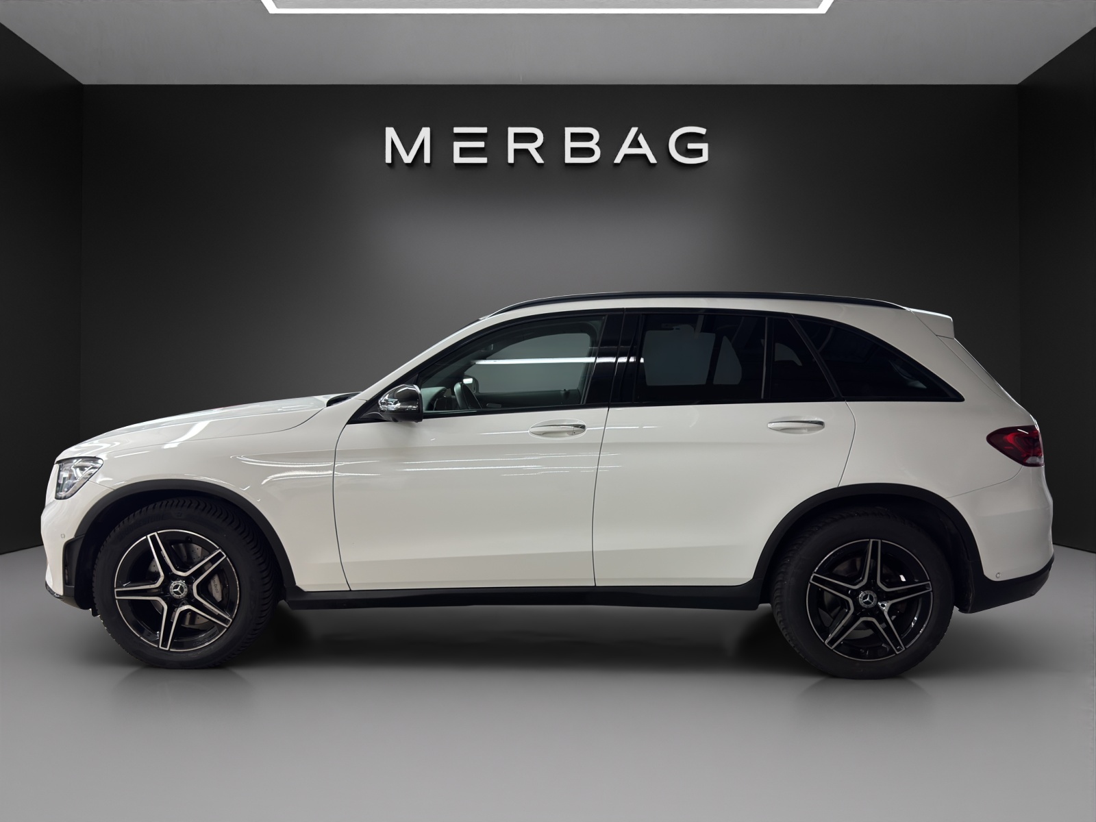 MERCEDES-BENZ GLC 220 d AMG Line 4Matic-image-1