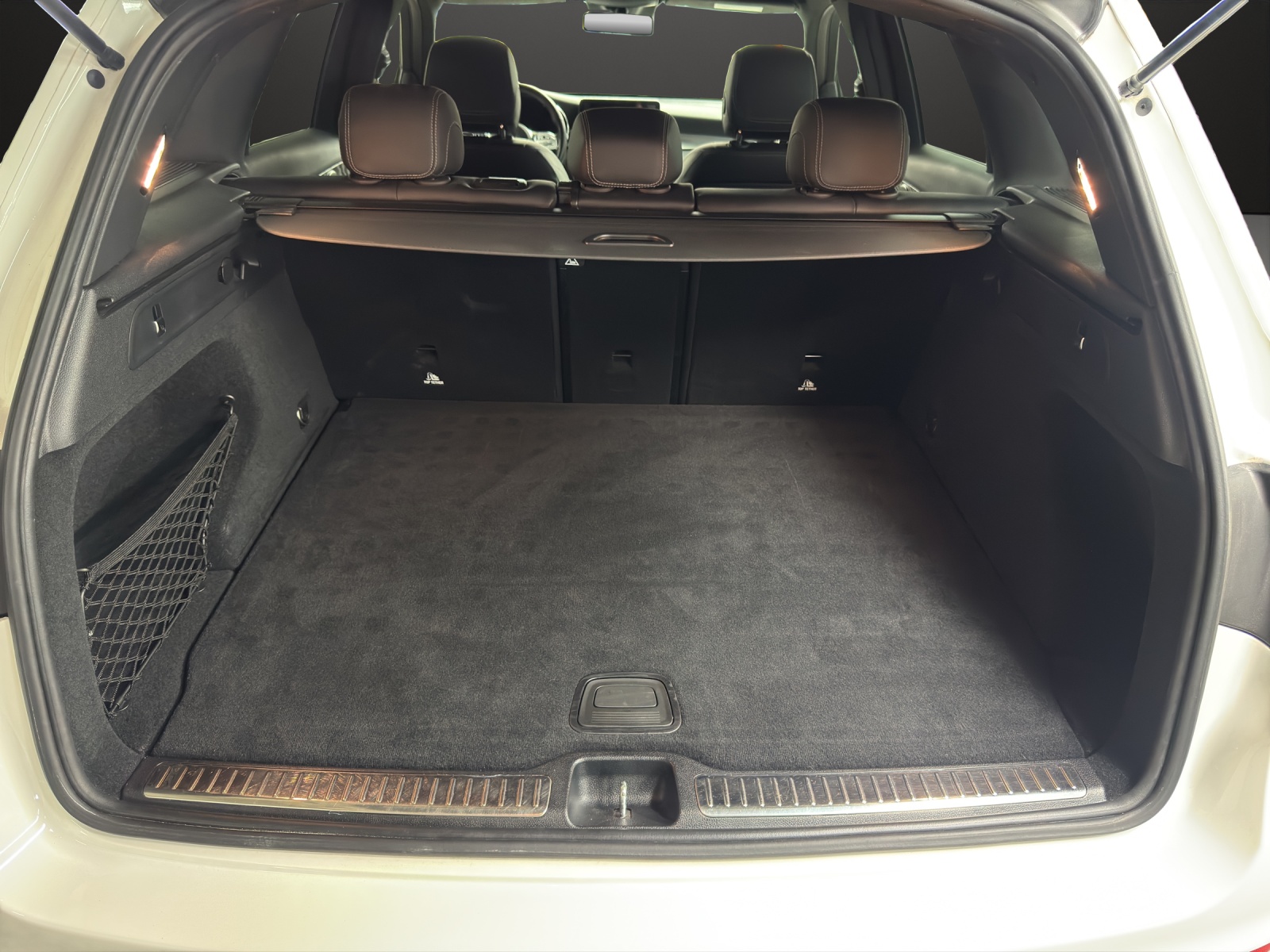 MERCEDES-BENZ GLC 220 d AMG Line 4Matic-image-8