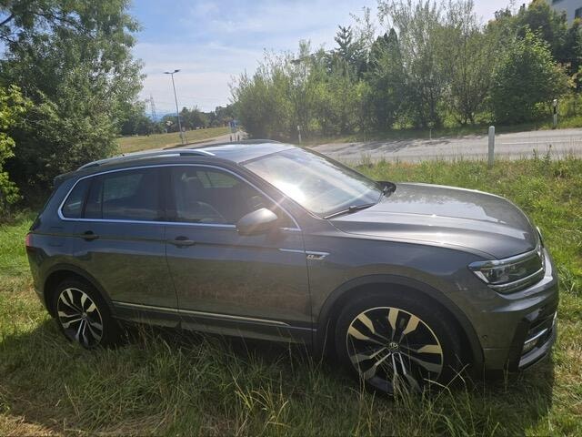 VW Tiguan 2.0 TDI SCR Highline 4Motion DSG-image-1