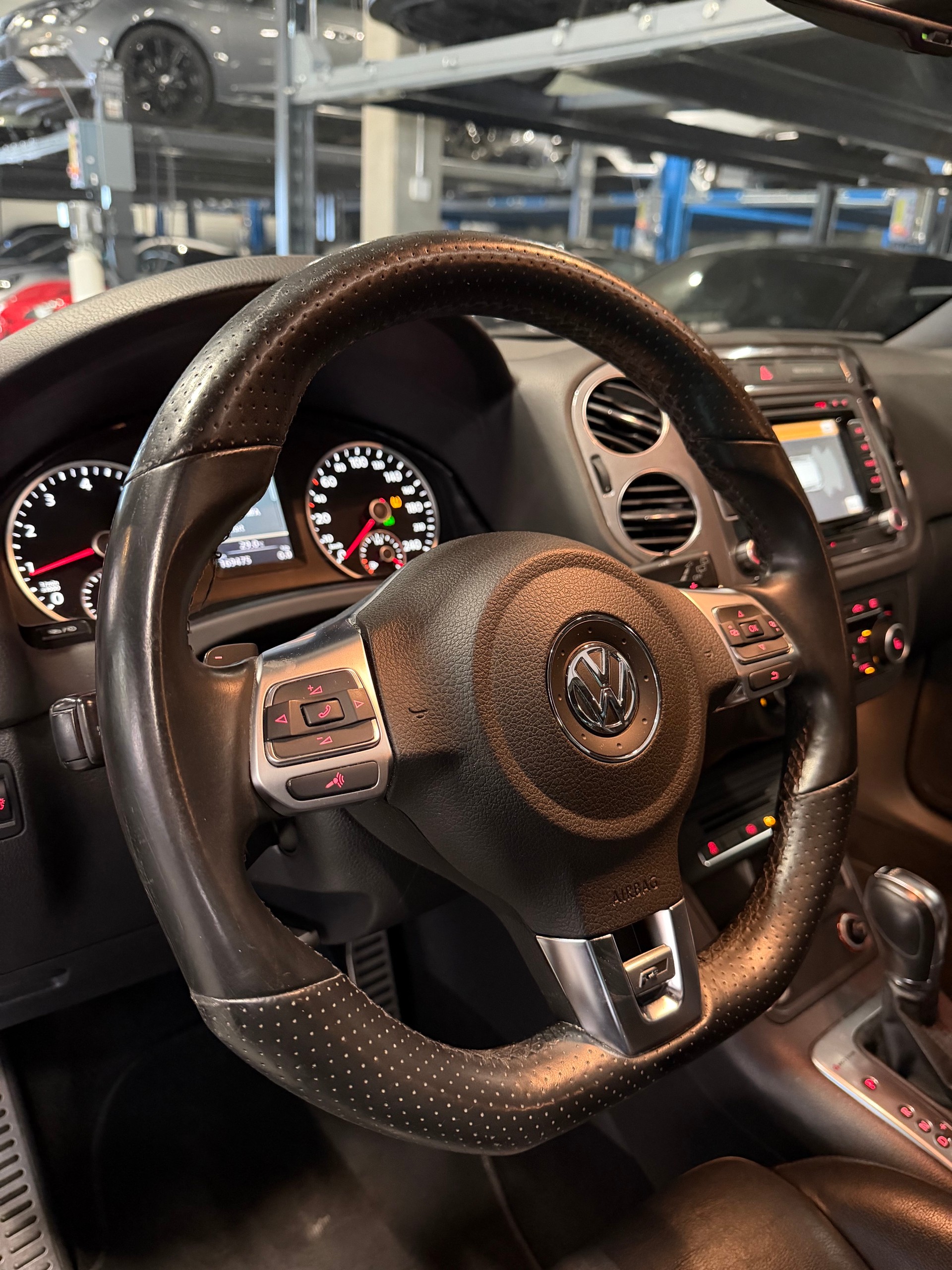VW Tiguan 2.0 TSI R-Line 4Motion DSG-image-7