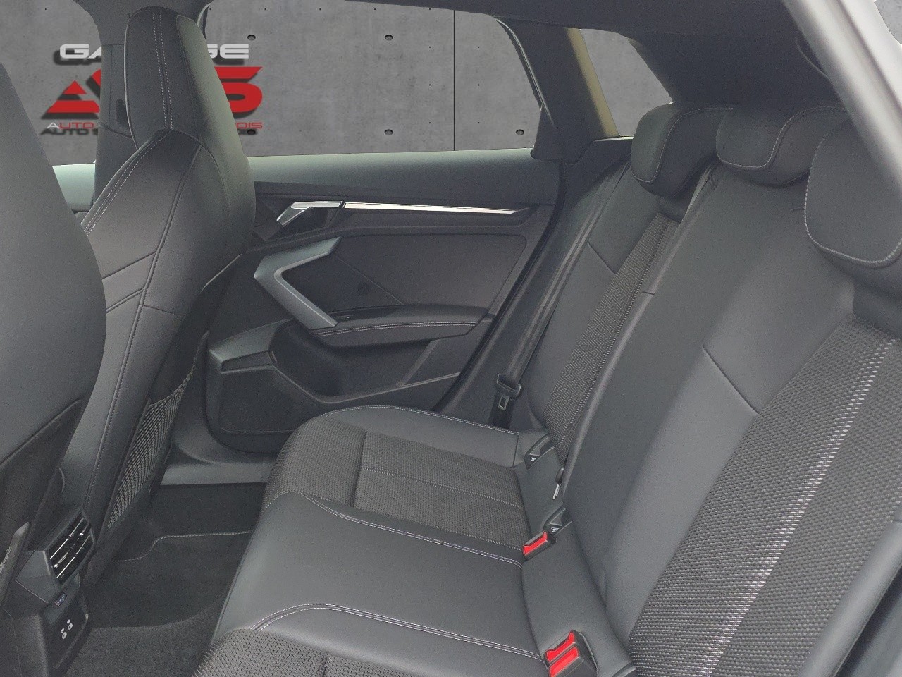 AUDI A3 Sportback 45 TFSI e S line Attraction S-tronic-image-9