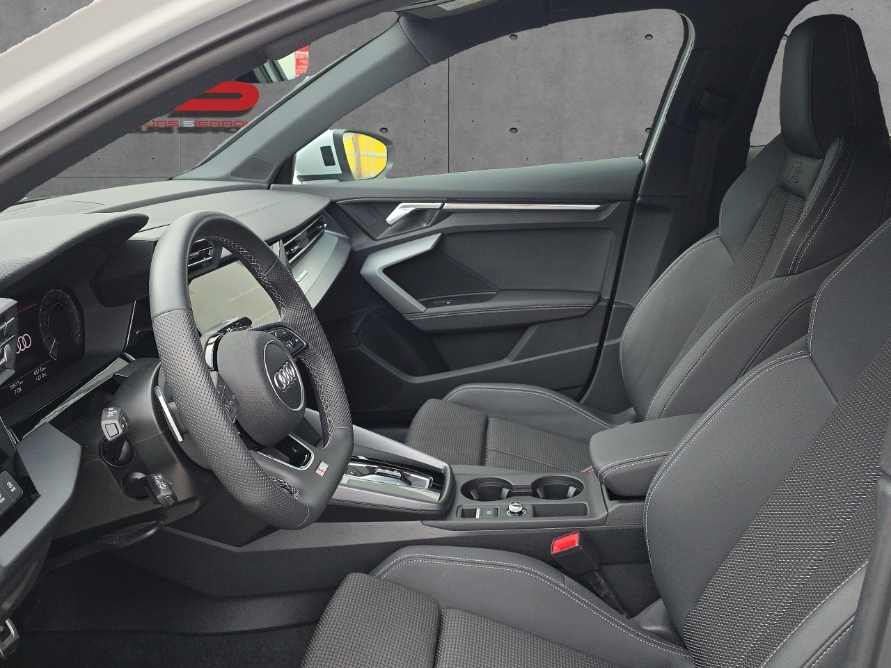AUDI A3 Sportback 45 TFSI e S line Attraction S-tronic-image-8