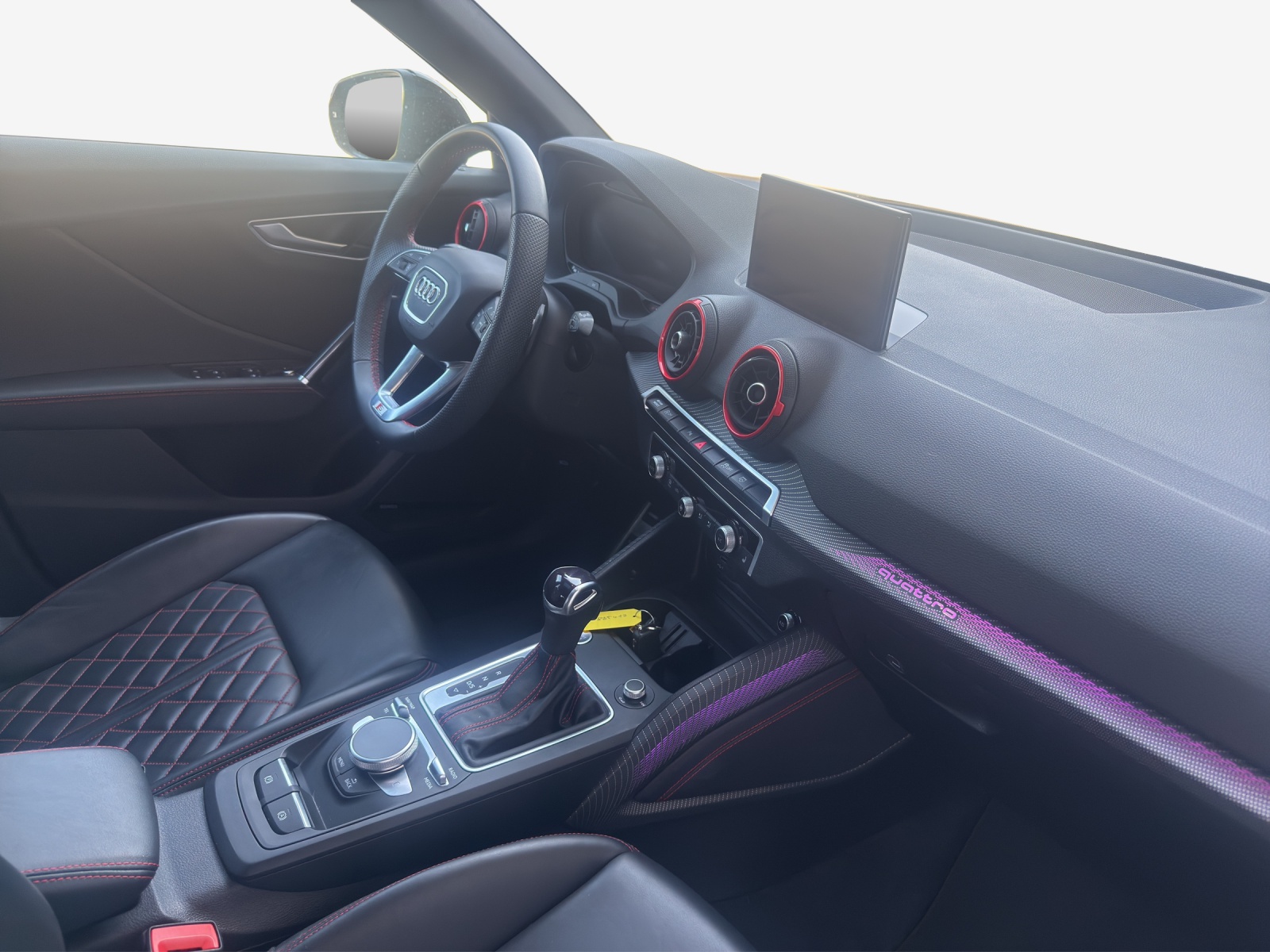 AUDI Q2 40 TFSI S line Attraction quattro S-tronic-image-9