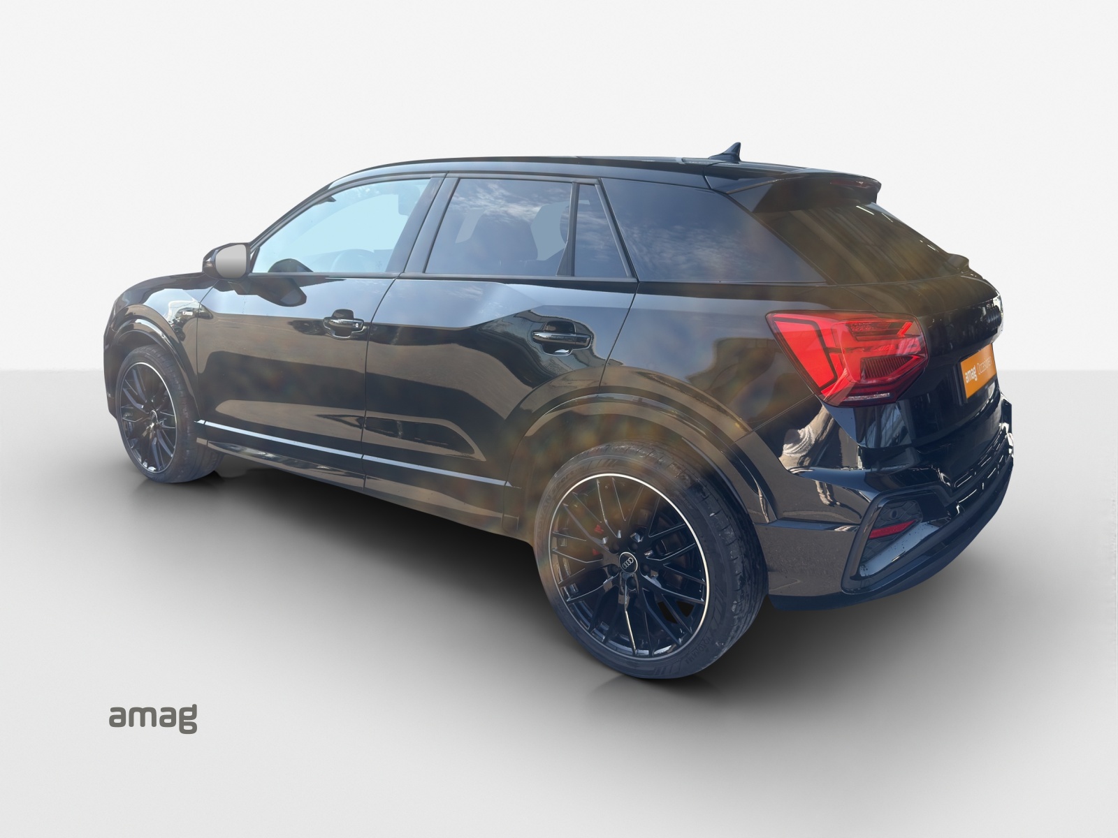 AUDI Q2 40 TFSI S line Attraction quattro S-tronic-image-2