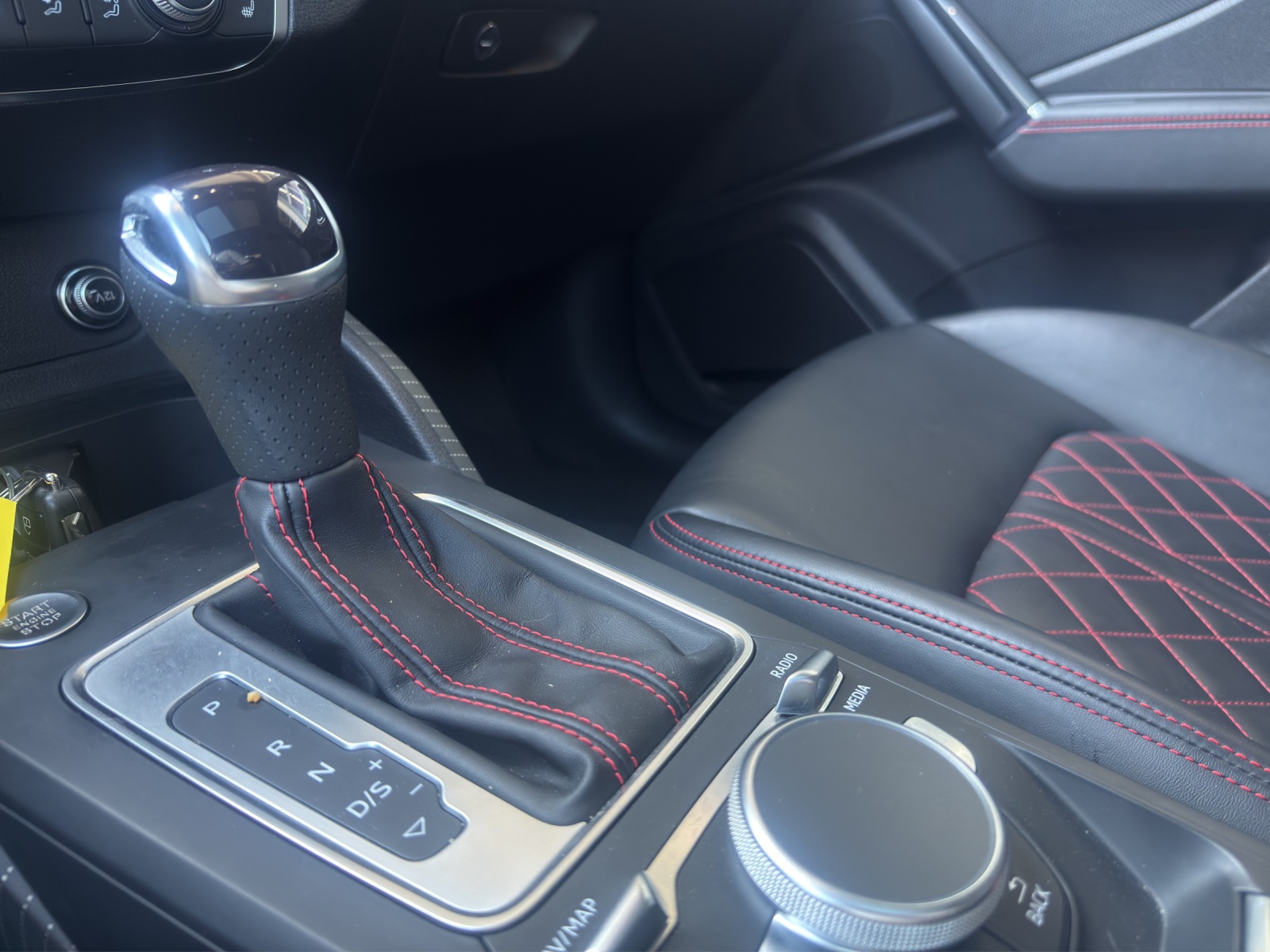 AUDI Q2 40 TFSI S line Attraction quattro S-tronic-image-15