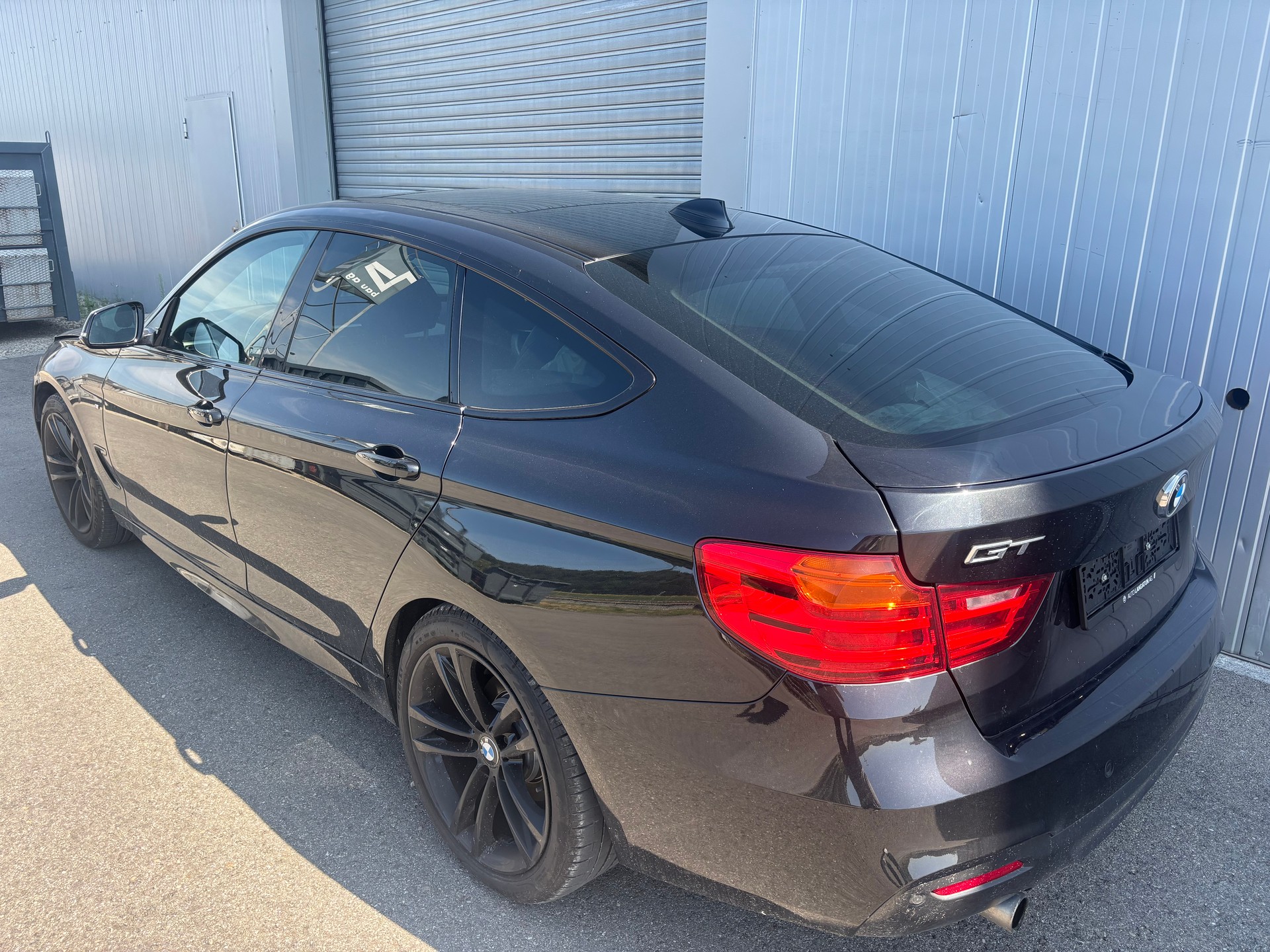 BMW 320d GT xDrive Luxury Line Steptronic-image-6