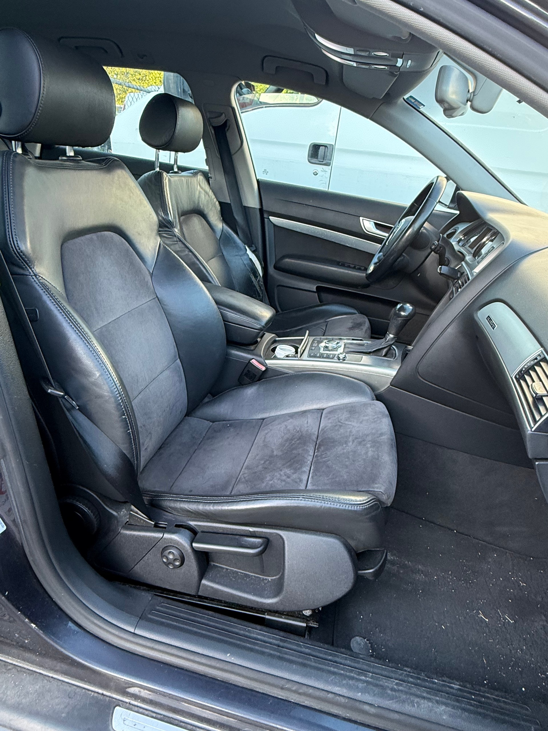 AUDI A6 Avant 2.7 V6 TDI quattro tiptronic-image-8