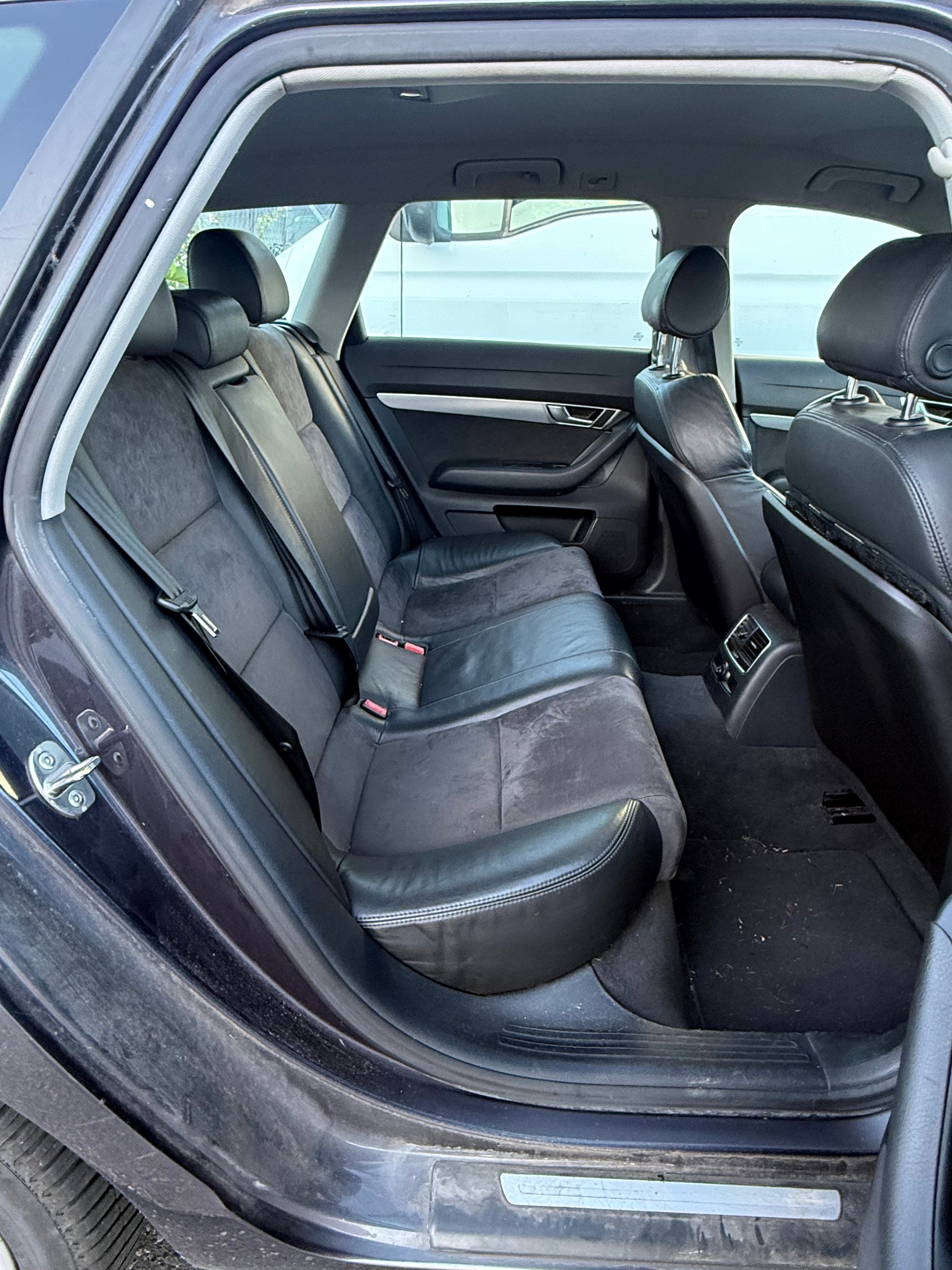 AUDI A6 Avant 2.7 V6 TDI quattro tiptronic-image-13
