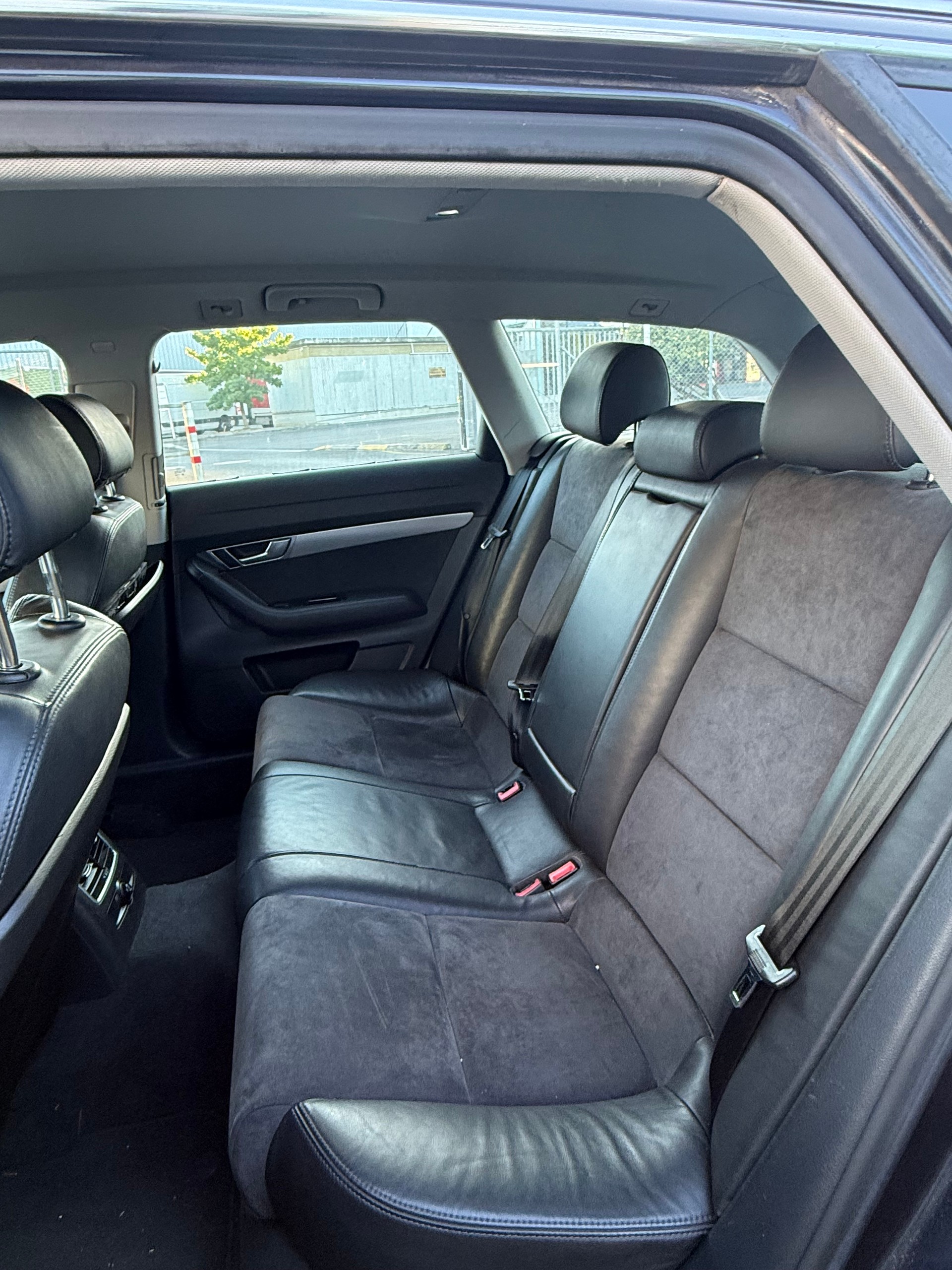 AUDI A6 Avant 2.7 V6 TDI quattro tiptronic-image-14