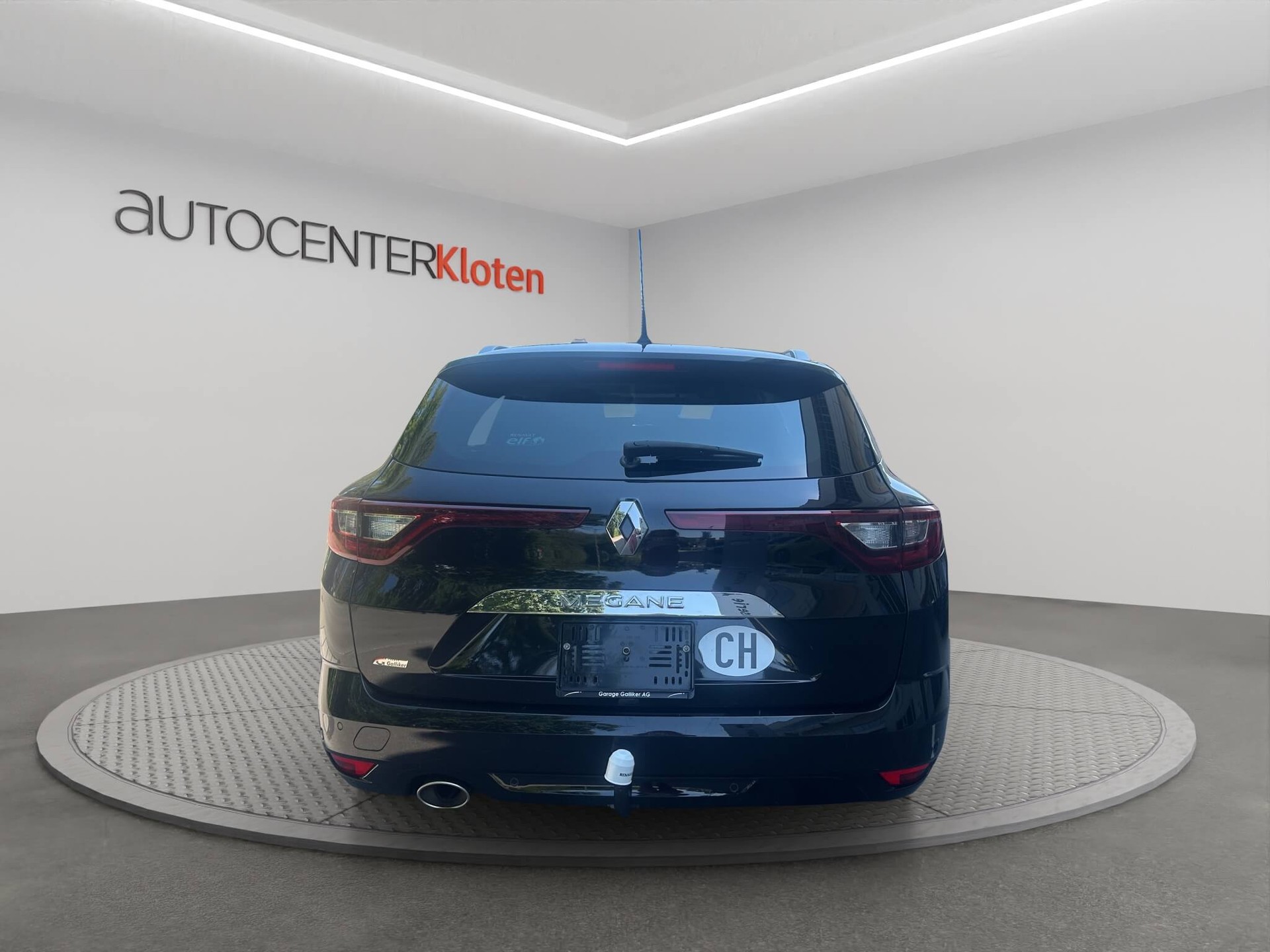 RENAULT Mégane Grandtour 1.3 TCe 160 GT Line EDC PF-image-4