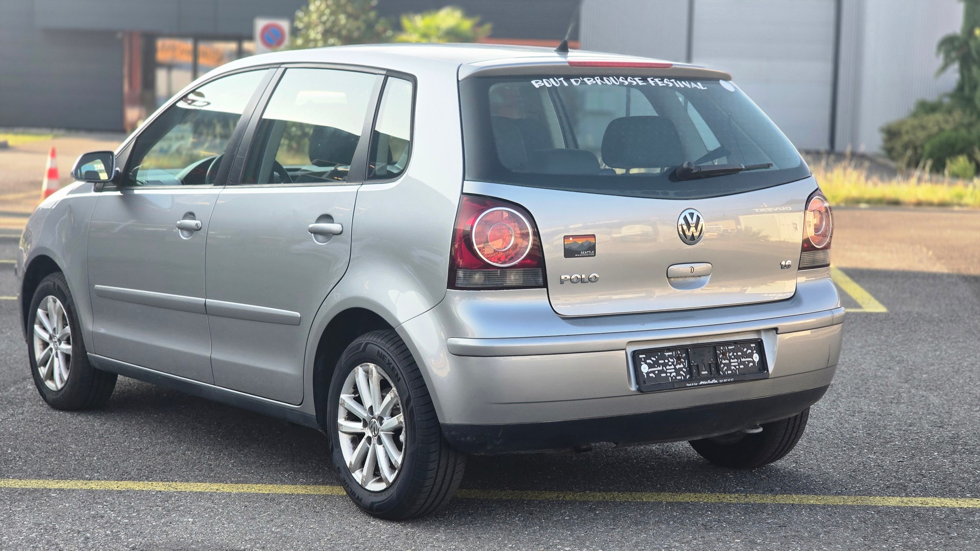 VW Polo 1.6 16V Trendline-image-5
